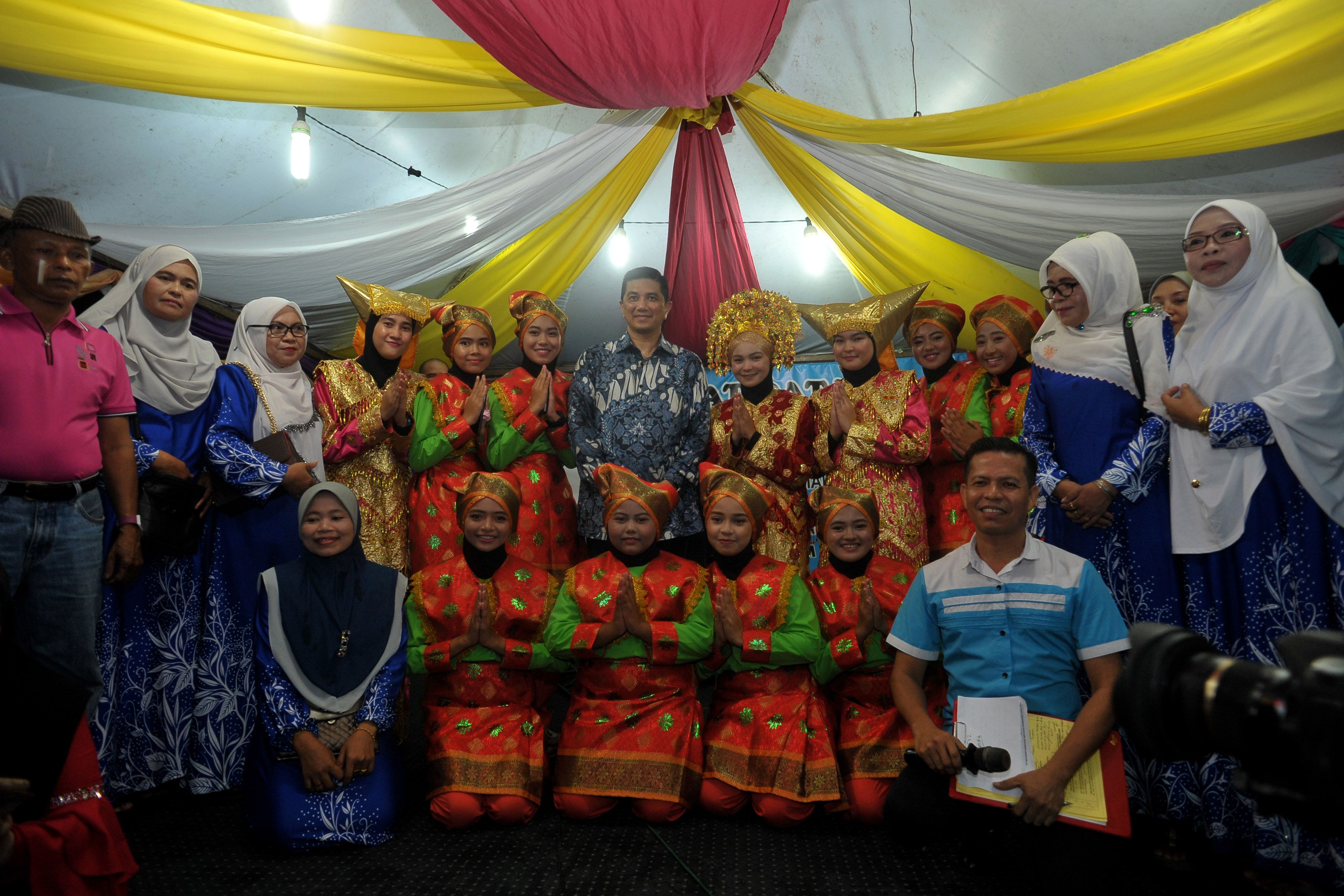 Jumpa orang Minang buat Azmin terkenang kisah lama