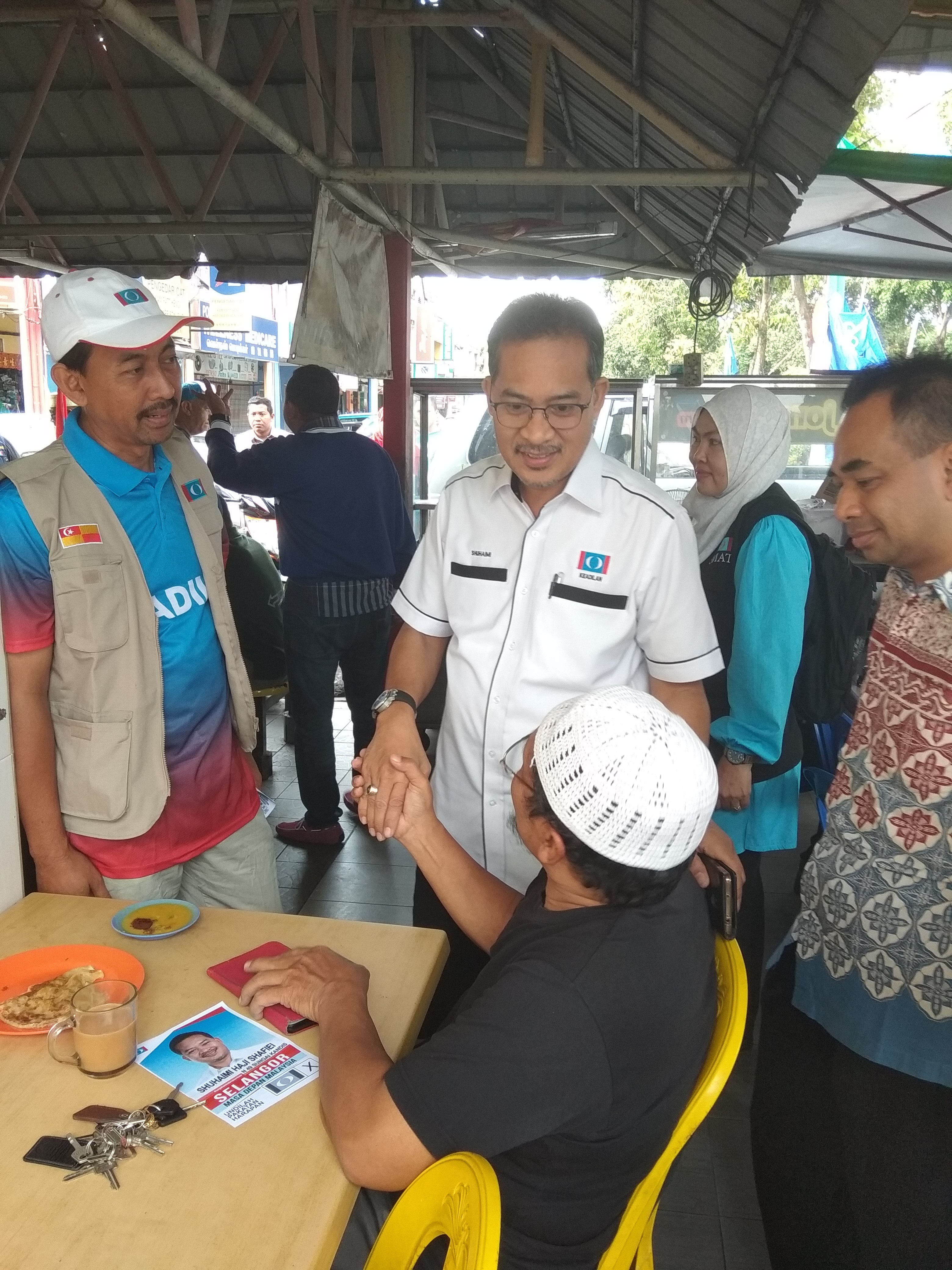 Shuhaimi santuni penduduk Sri Andalas