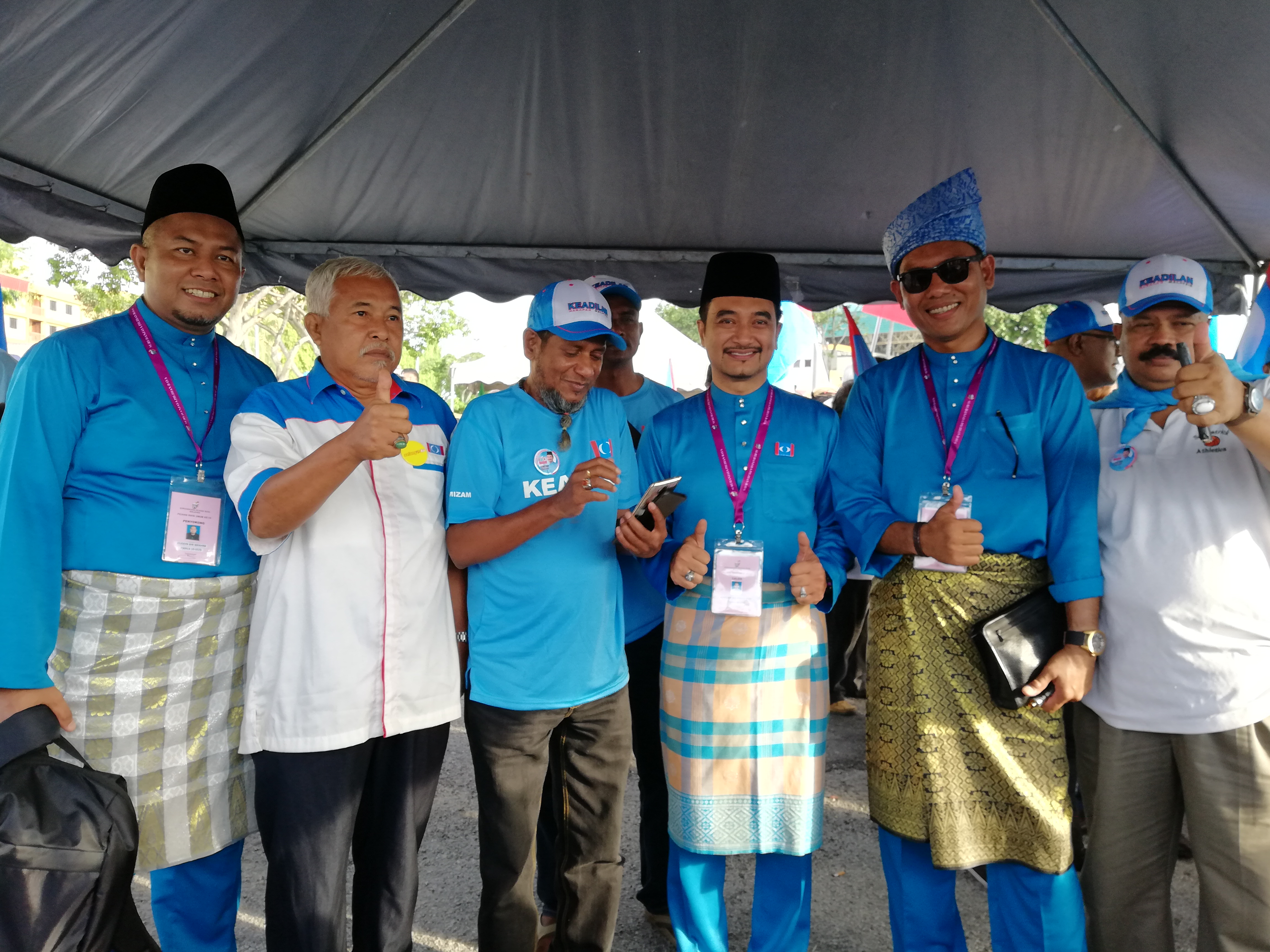 Calon KEADILAN DUN Pelabuhan Klang serah pencalonan