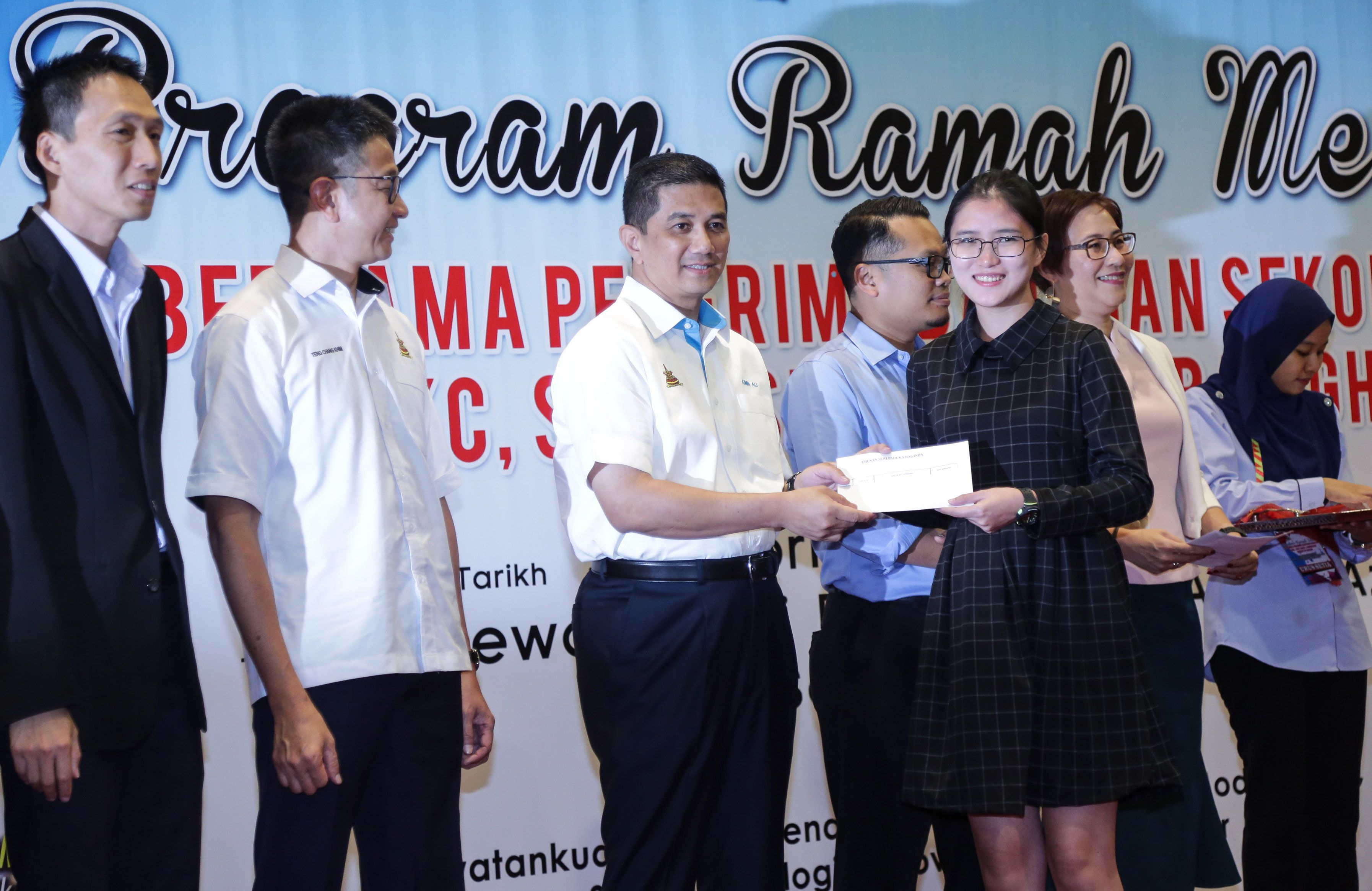 Iktiraf Sijil UEC, Selangor lebar reformasi pendidikan negara