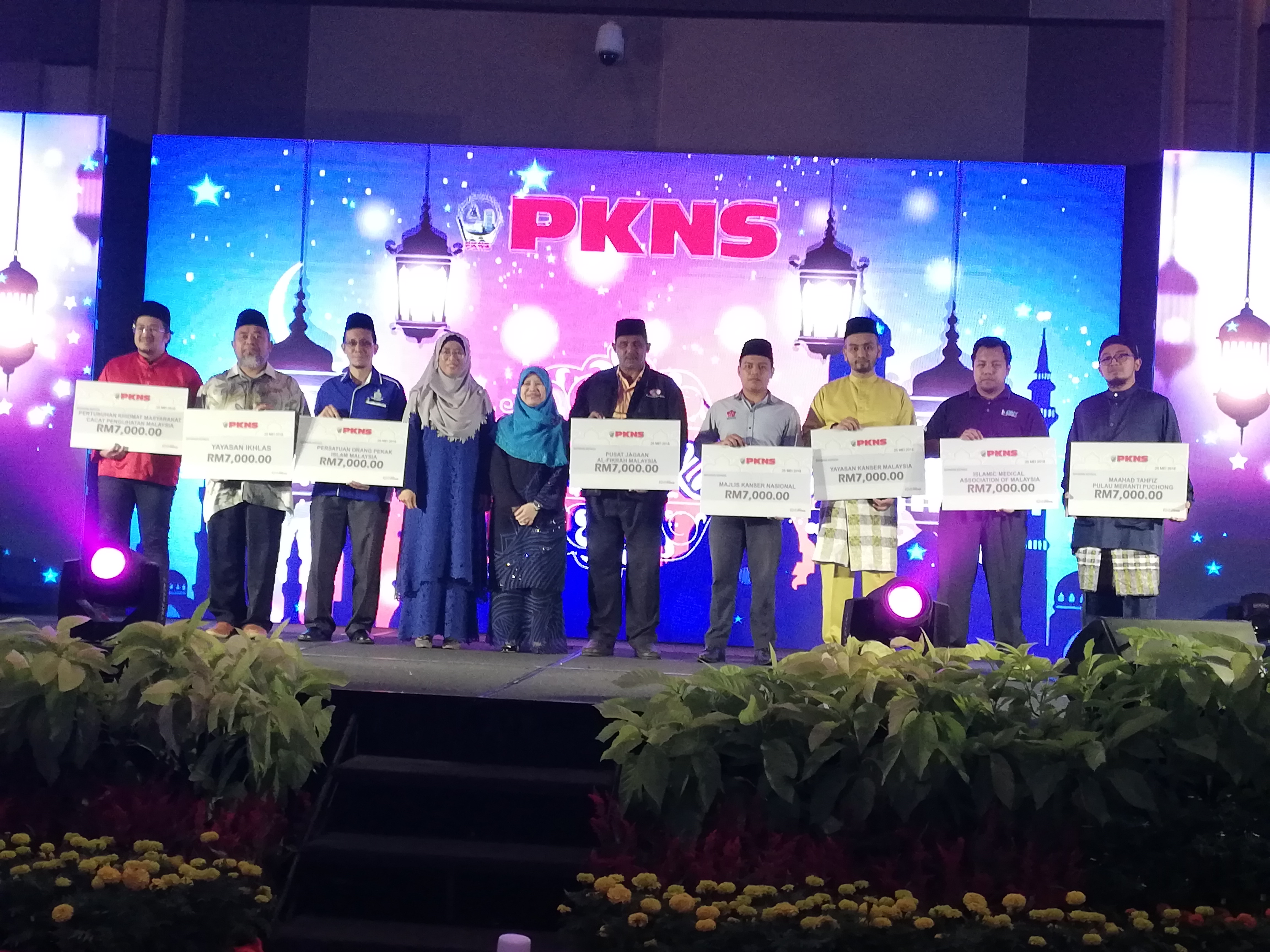 PKNS agih zakat perniagaan RM70,000 kepada 10 NGO