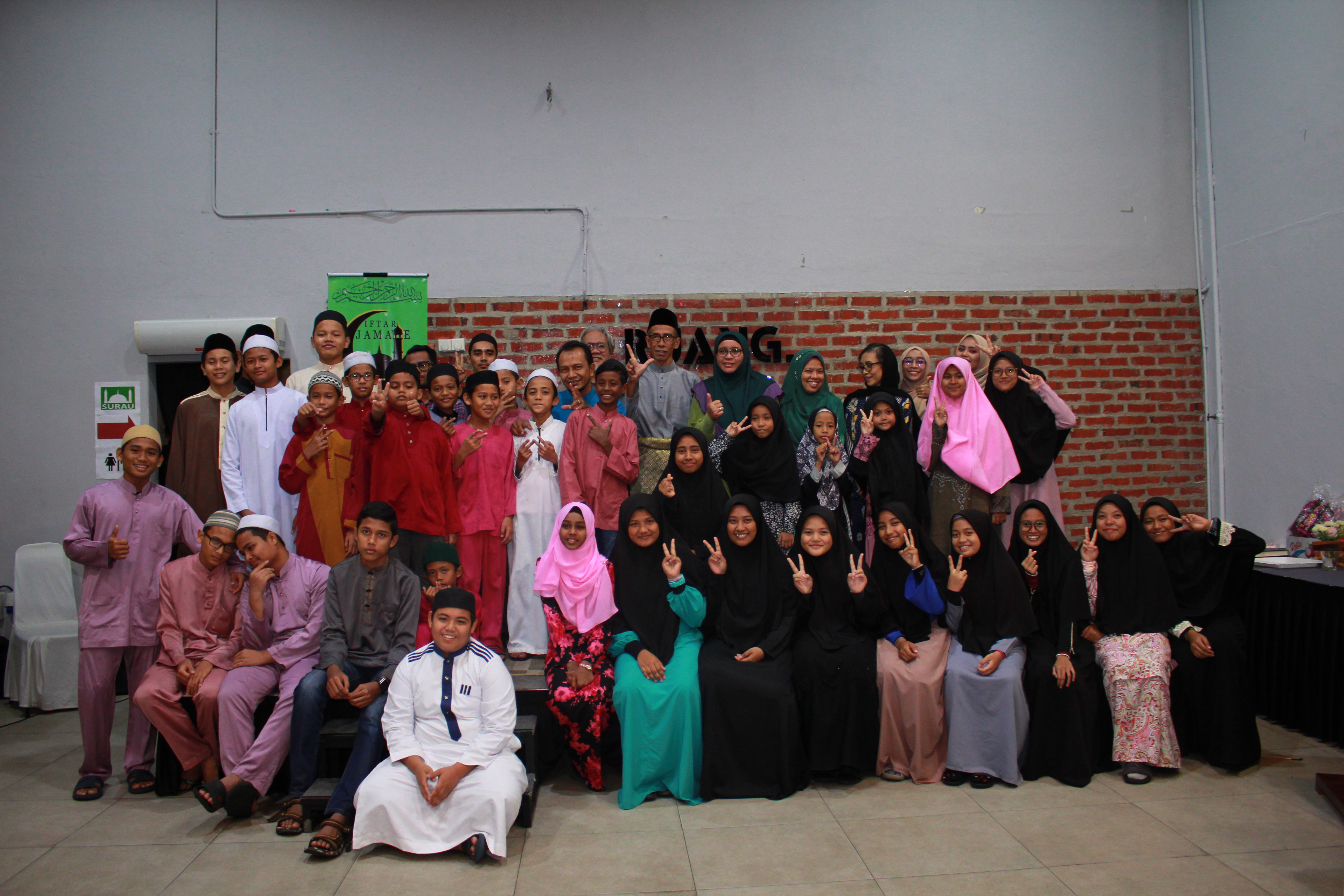 CMC UNISEL rai 30 anak yatim