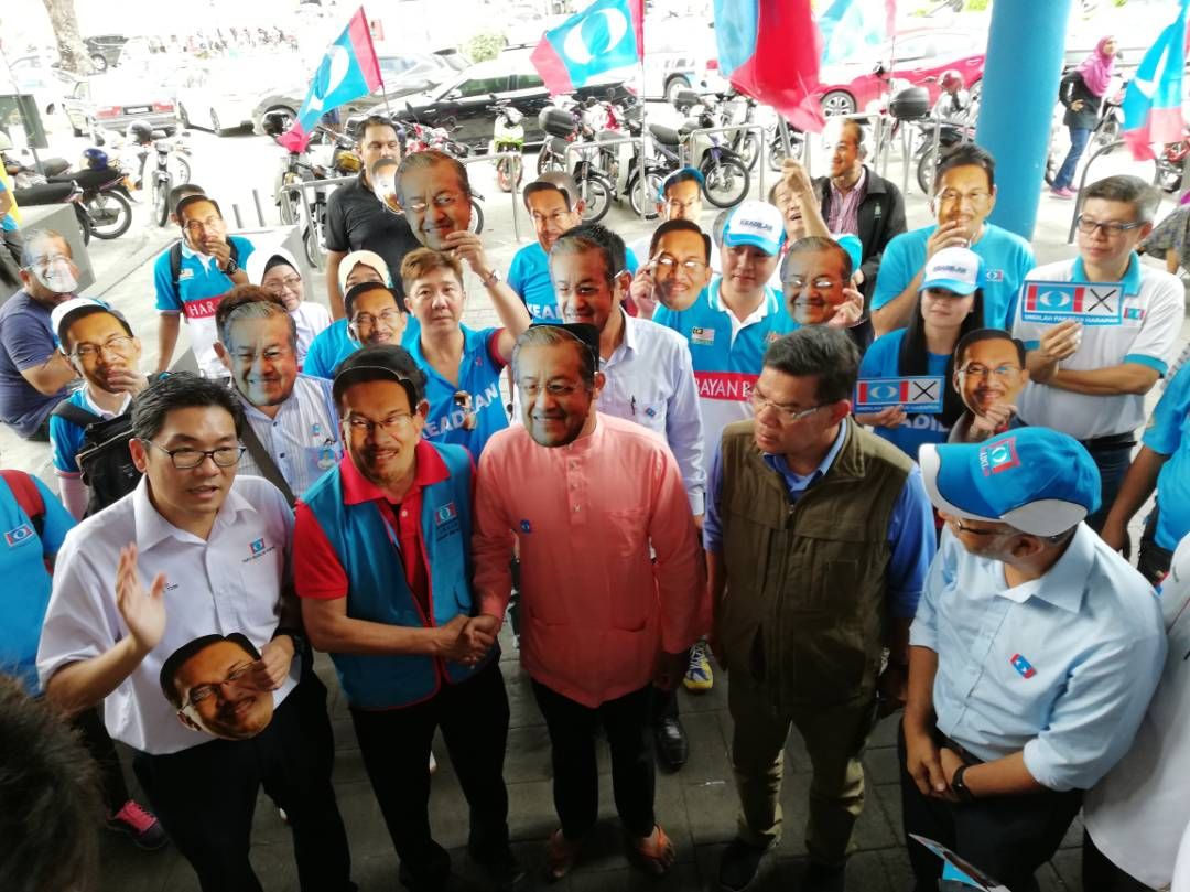 'Anwar' dan 'Tun M' sapa pengundi Pulau Pinang