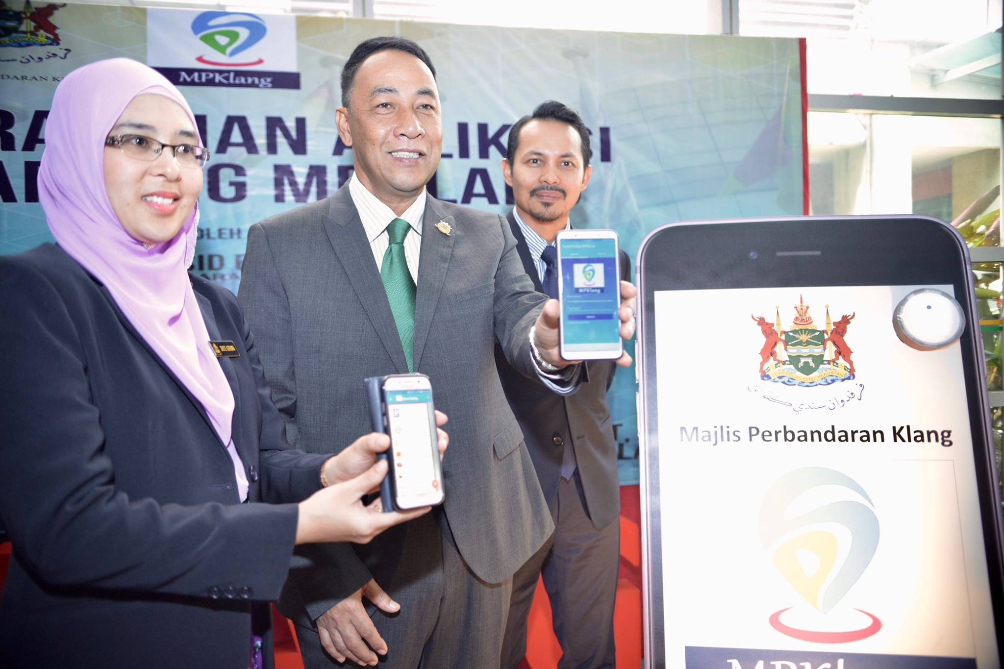 MPK PBT pertama laksana apps Smart Parking