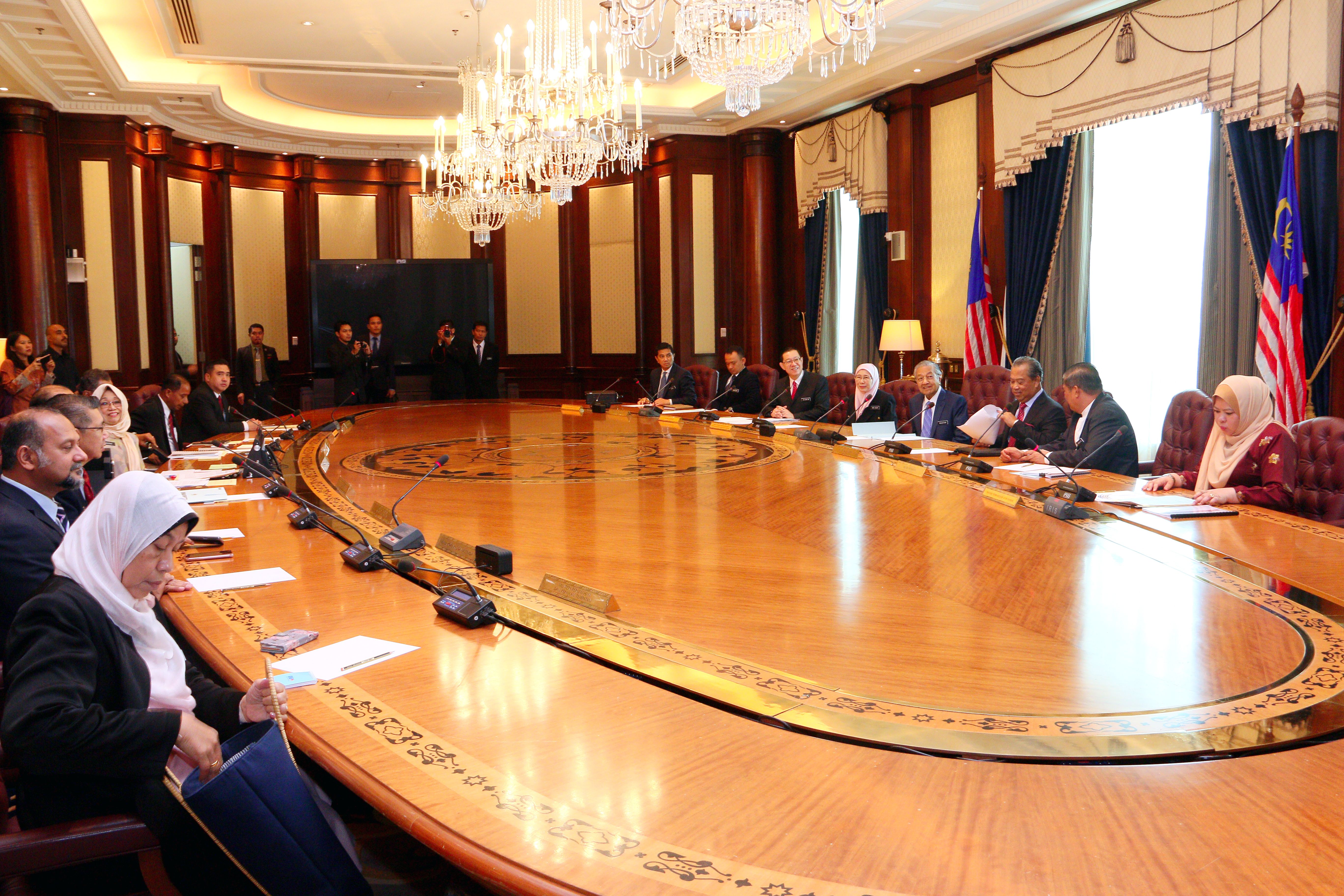 内阁明日会议商讨烟霾问题