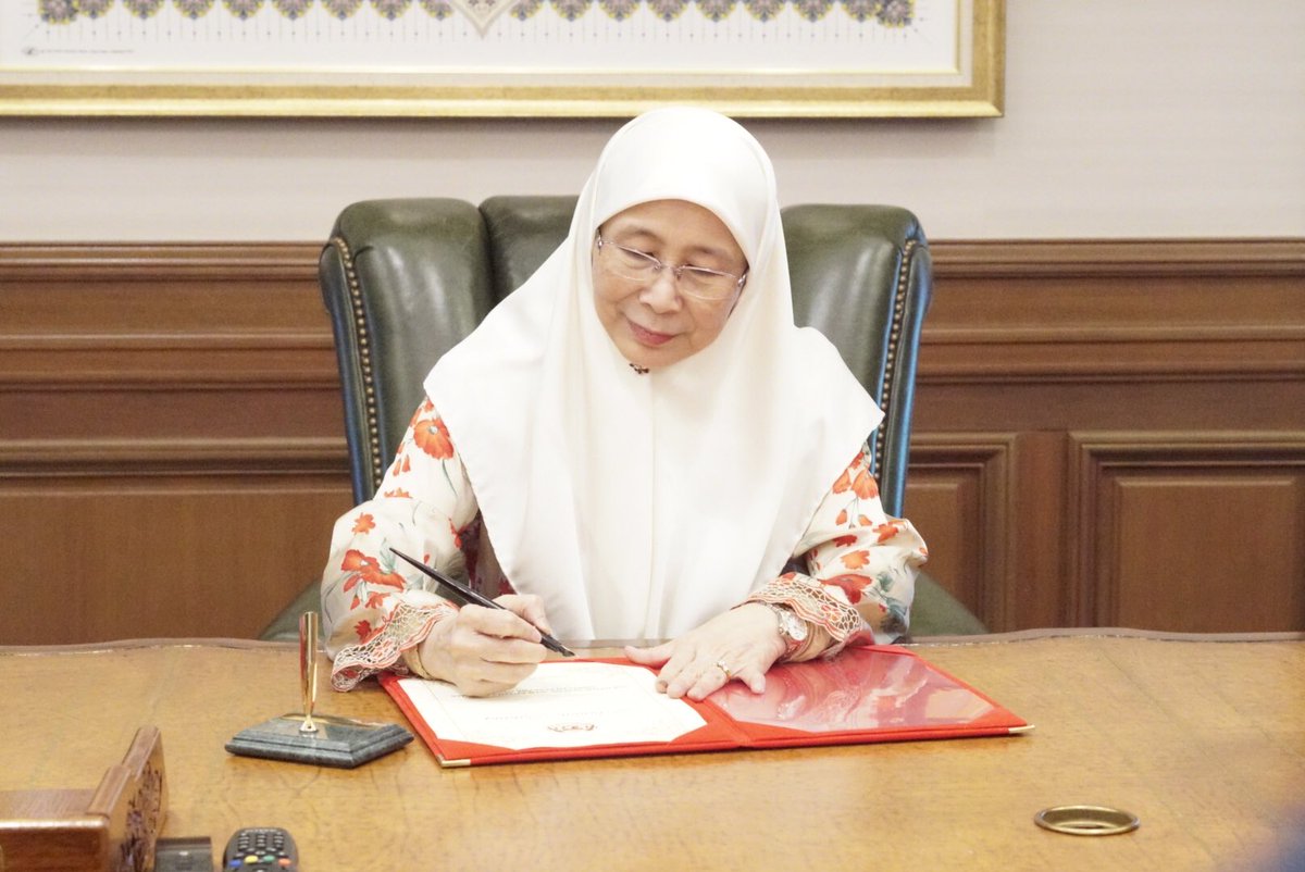 Pelantikan Dr Wan Azizah sebagai TPM, angkat martabat wanita