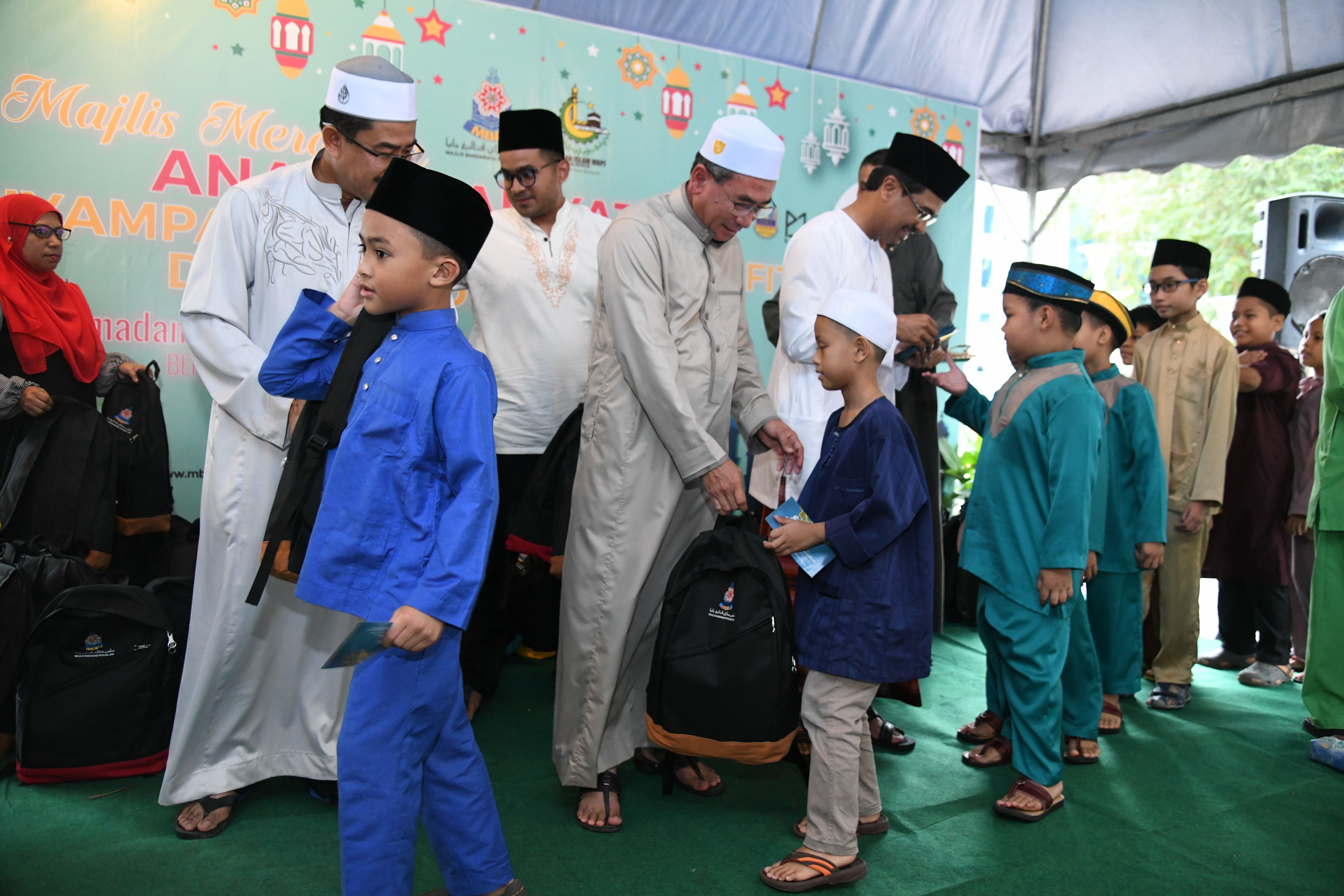 MBPJ: 150 anak yatim terima sumbangan Aidilfitri