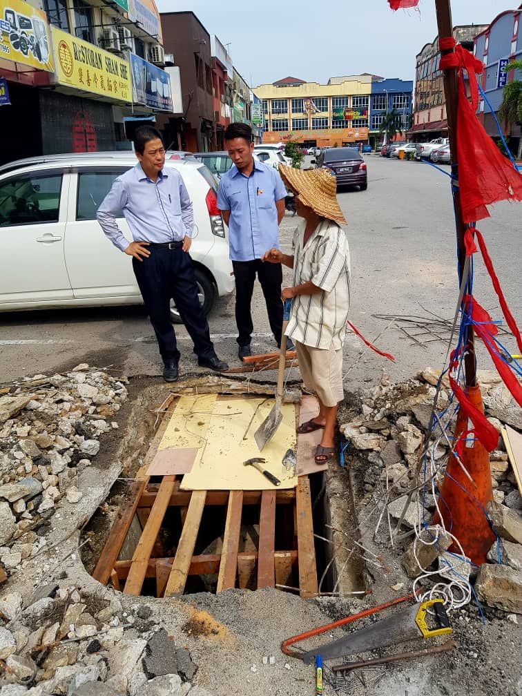 适耕庄路洞已修补  驾驶者安心上路