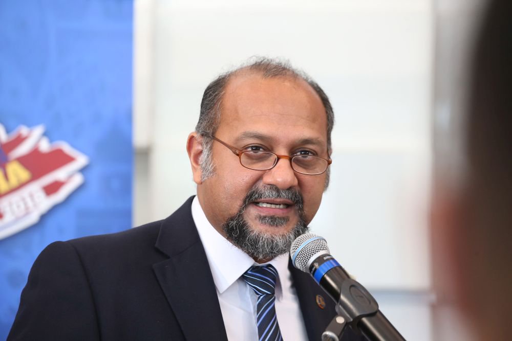 Gobind mahu jumpa Astro minggu depan perbaiki perkhidmatan