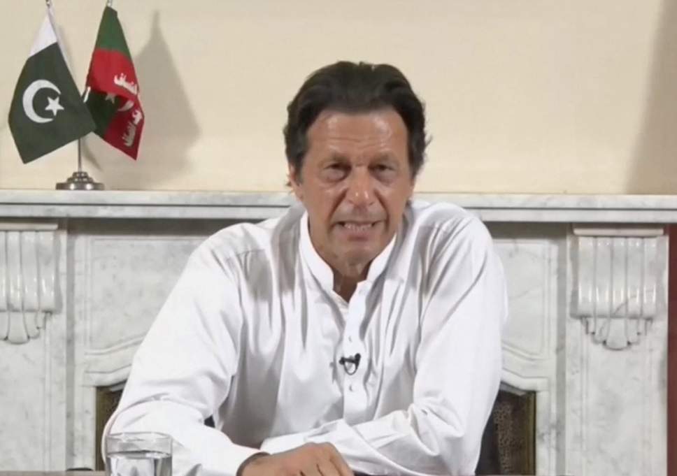 Imran bentuk kerajaan campuran