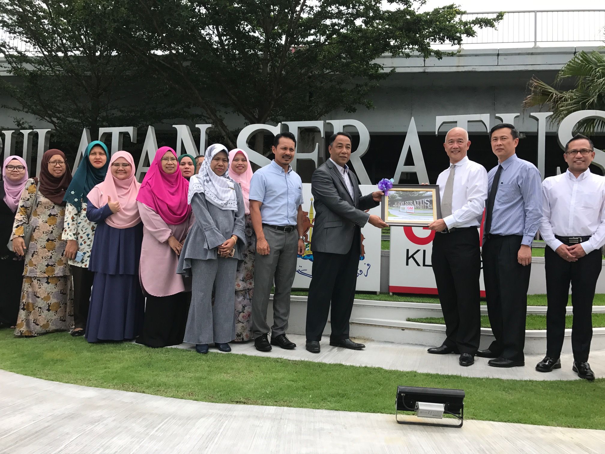 Bulatan 100 imej terbaru Bandar Klang