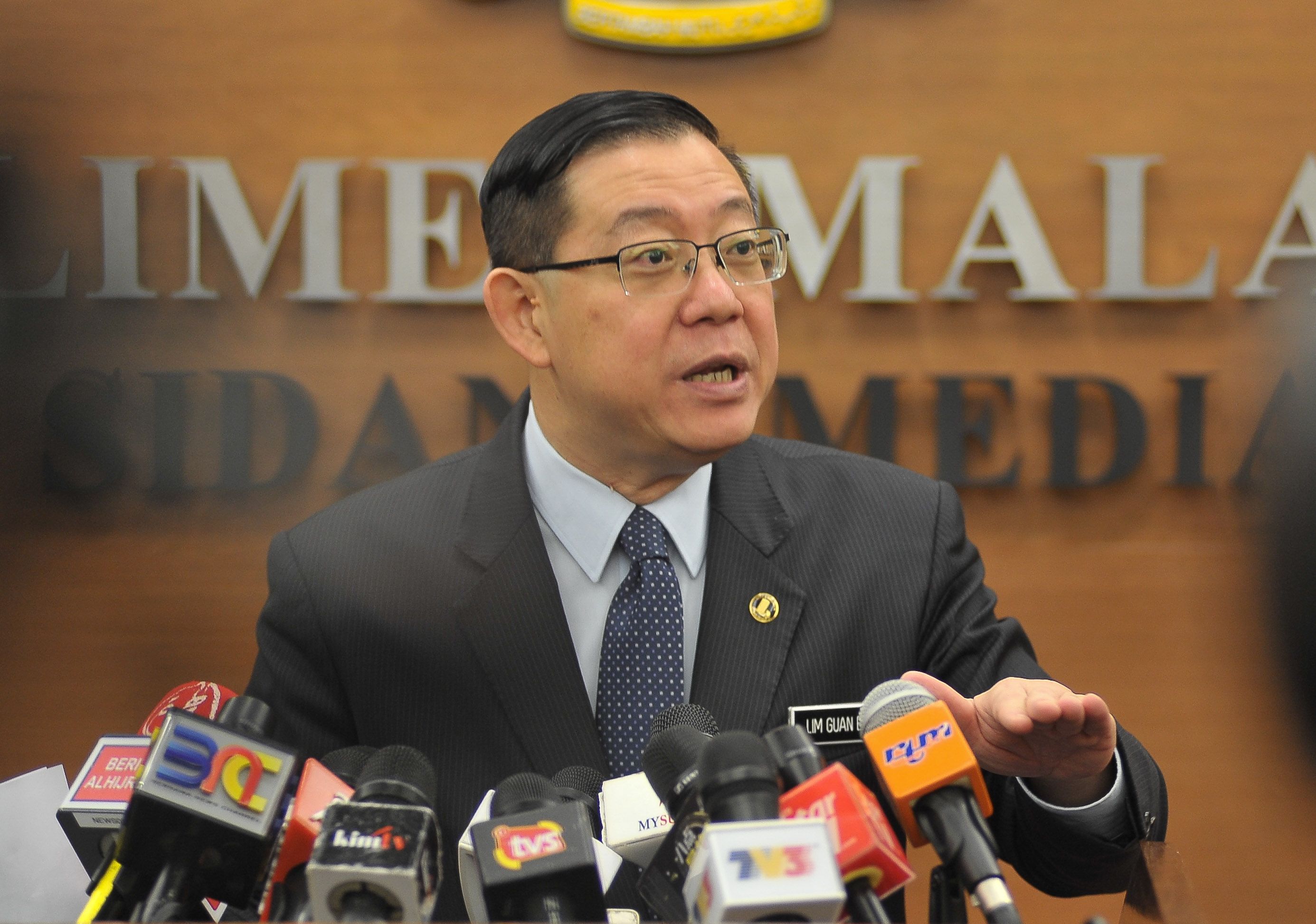 SST vs GST: Pemimpin Umno bercanggah?