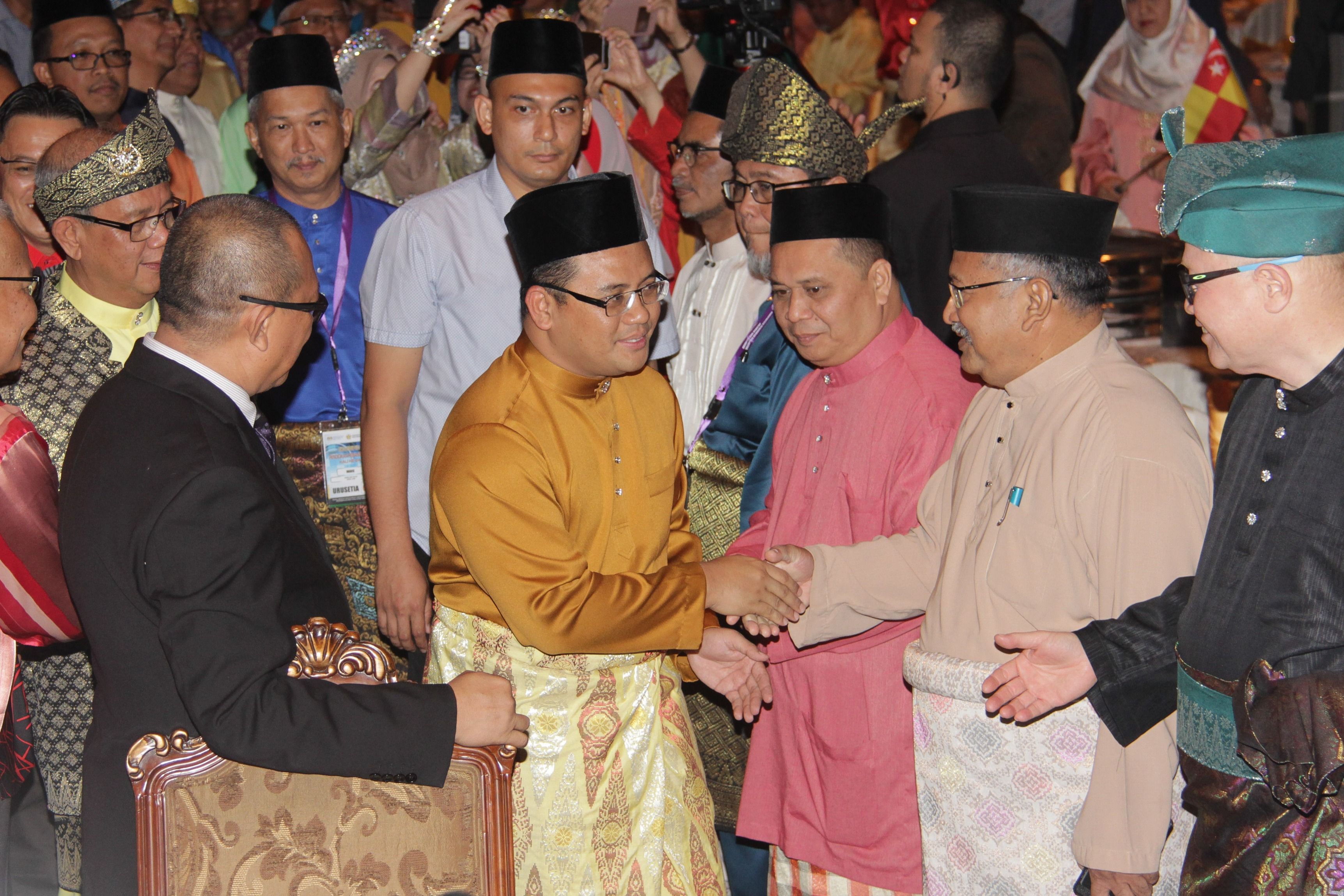 Sekolah penyumbang besar sahsiah anak bangsa - MB