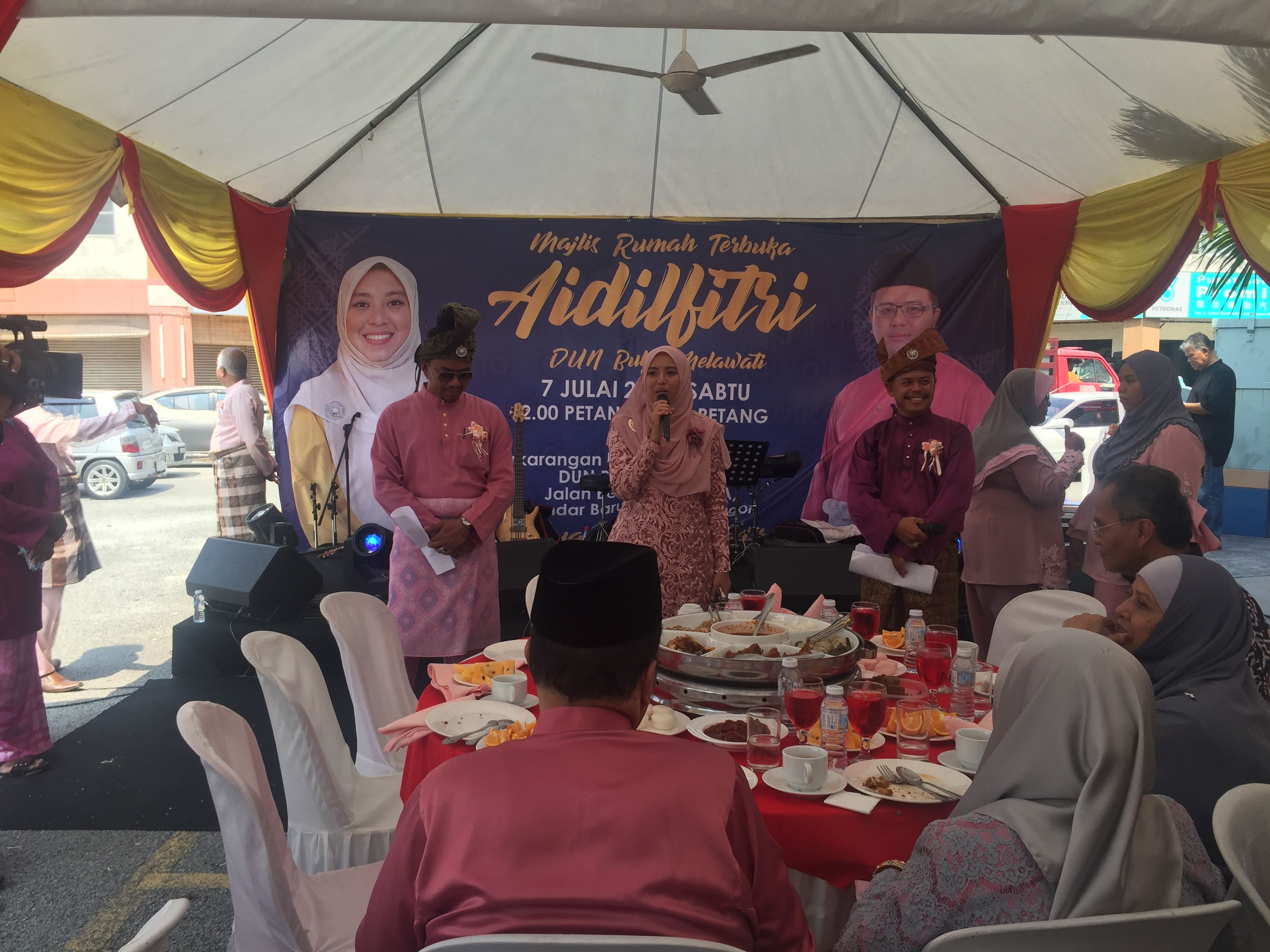 Rumah Terbuka Aidilfitri DUN Melawati meriah