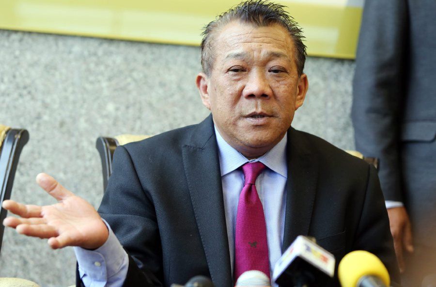 Bung: Motion against my vulgarity unfair, makes no sense