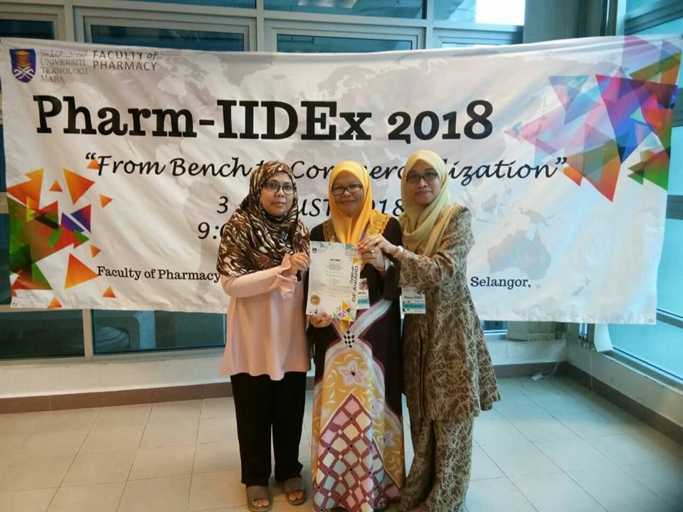 Tiga pensyarah UNISEL raih pingat emas Pharma-IIDEX 2018