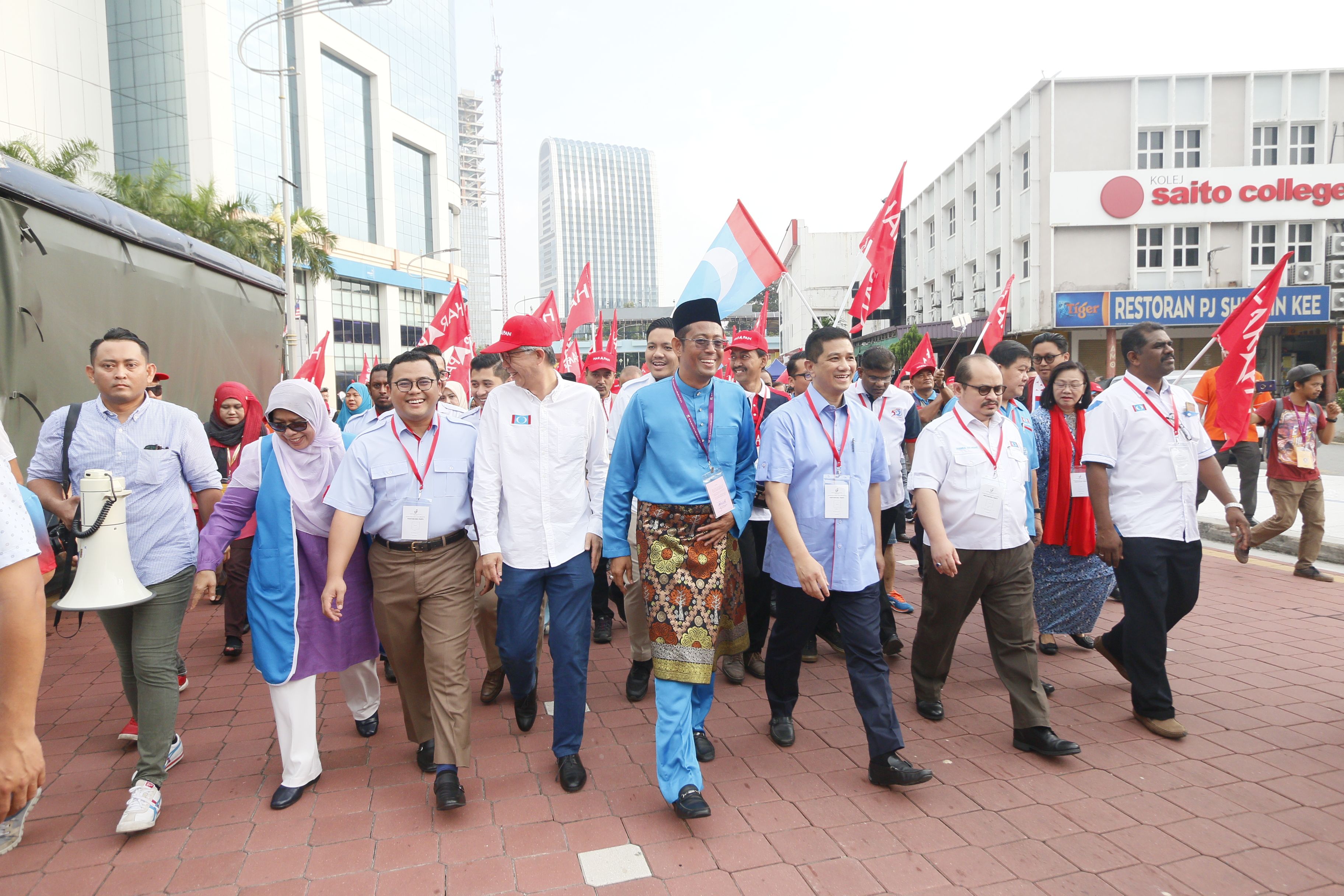 Hujan lebat sepanjang proses penamaan calon DUN Seri Setia
