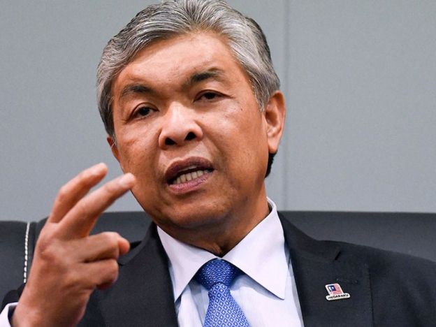 Don't step on Najib's head, Zahid to Umno man