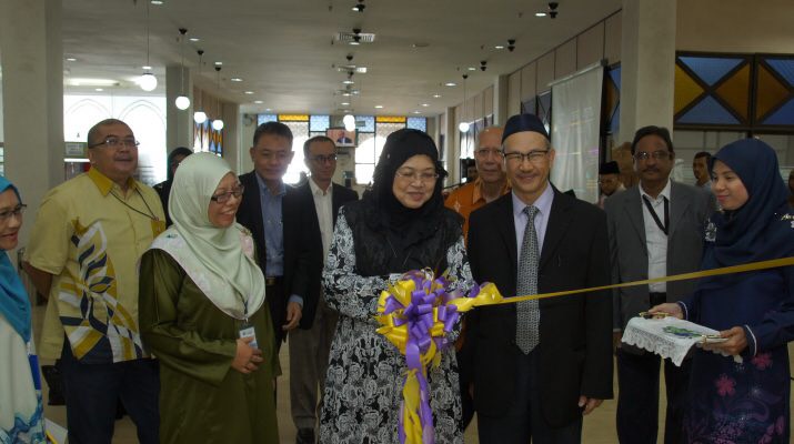UIAM wujud Kafe RnR dalam perpustakaan