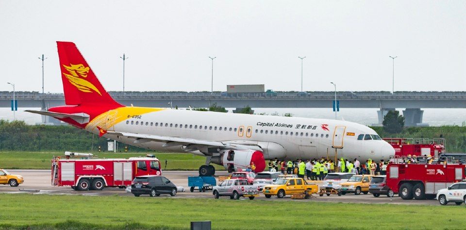 北京飞澳门客机紧急降落