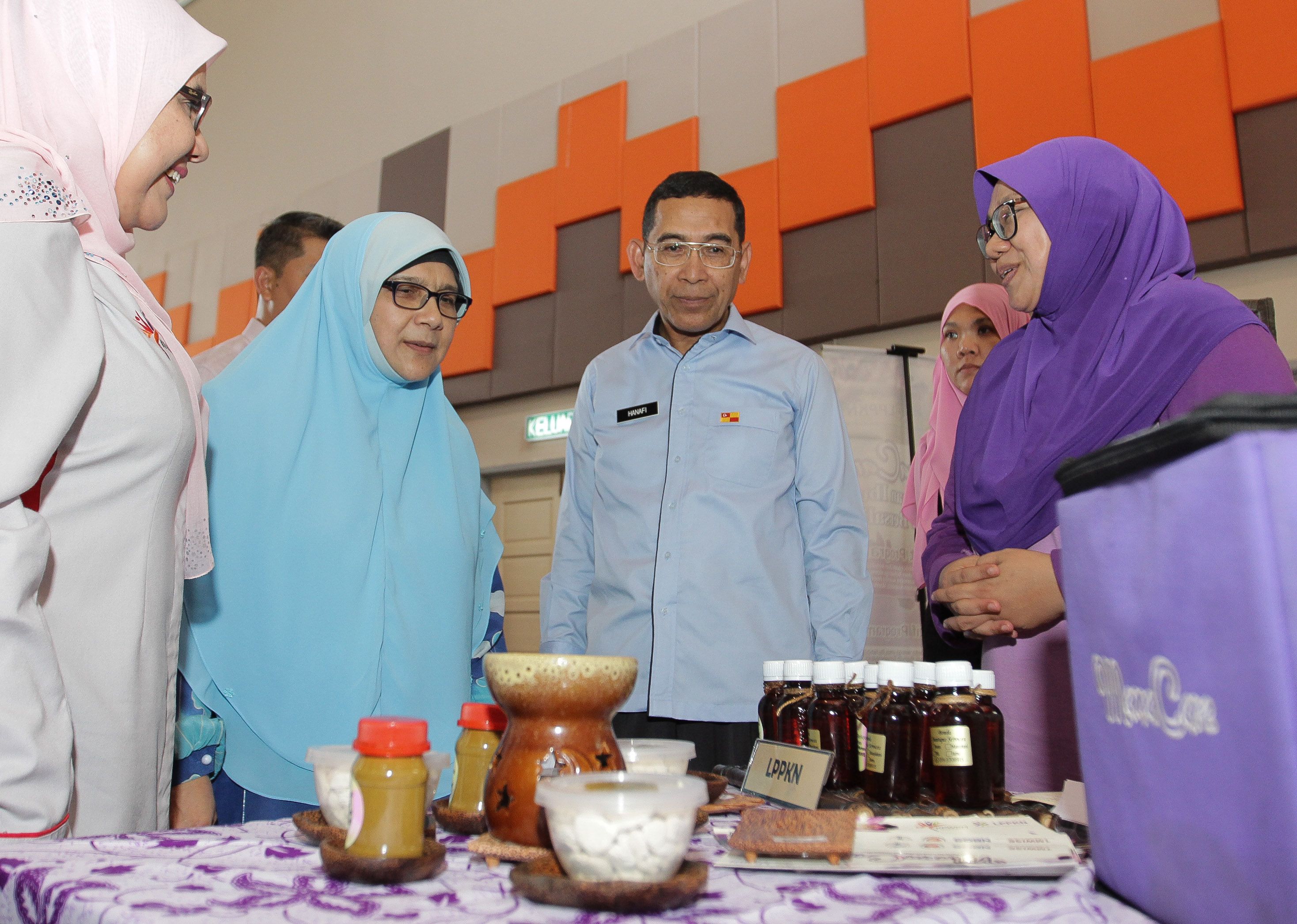 3 generasi dirai, erat silaturahim