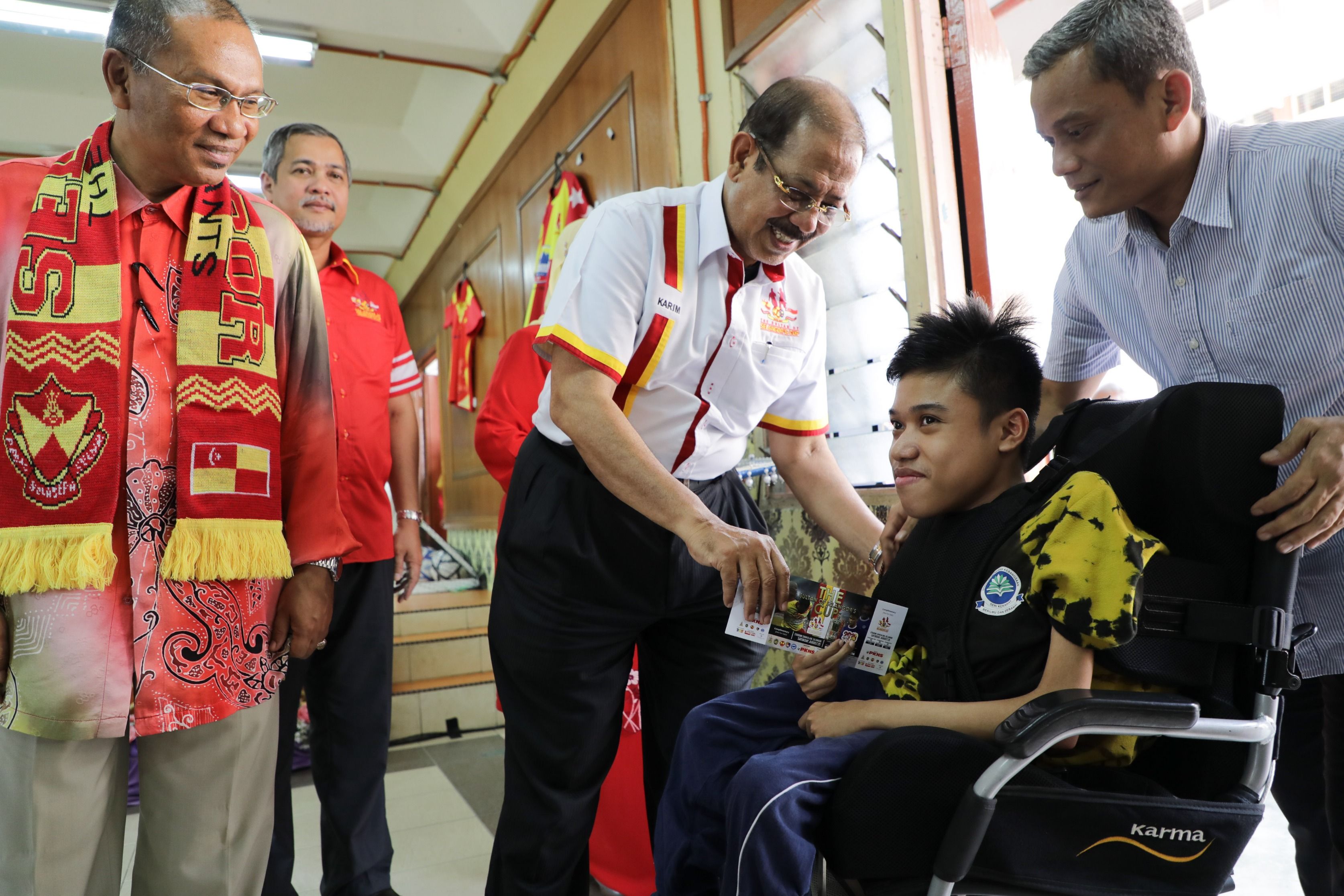 Pelajar PPKI SMK Seri Keramat meriahkan Piala Sultan Selangor