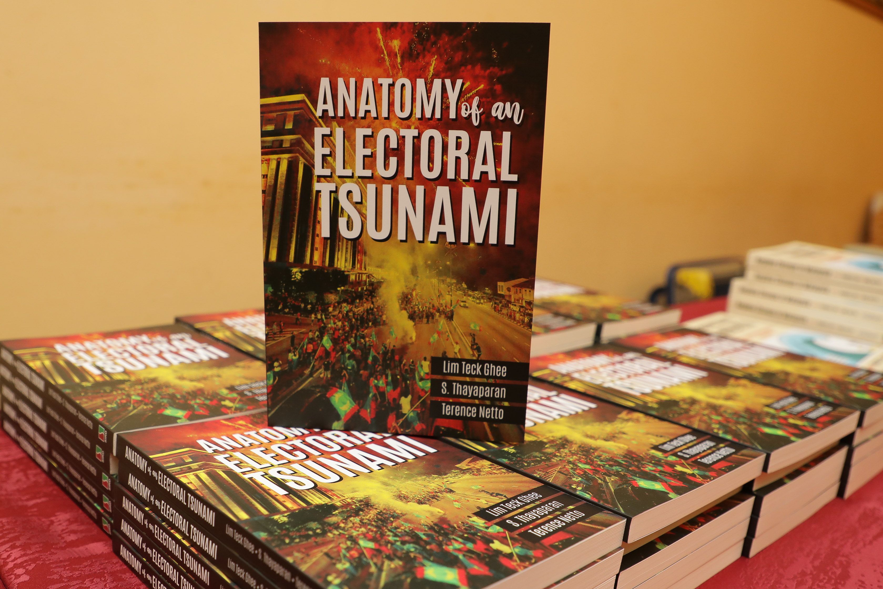 SIRD luncur Buku ‘Anatomy of an Electoral Tsunami’, gabungan tiga penulis