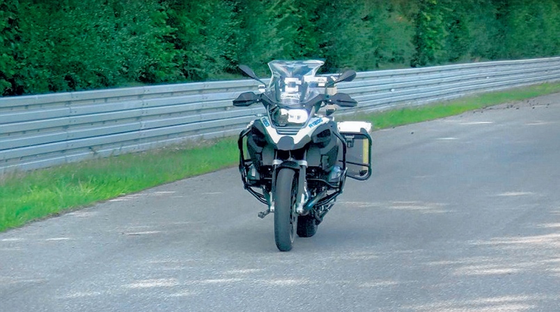 BMW keluarkan motosikal bergerak sendiri ala 'Knight Rider'