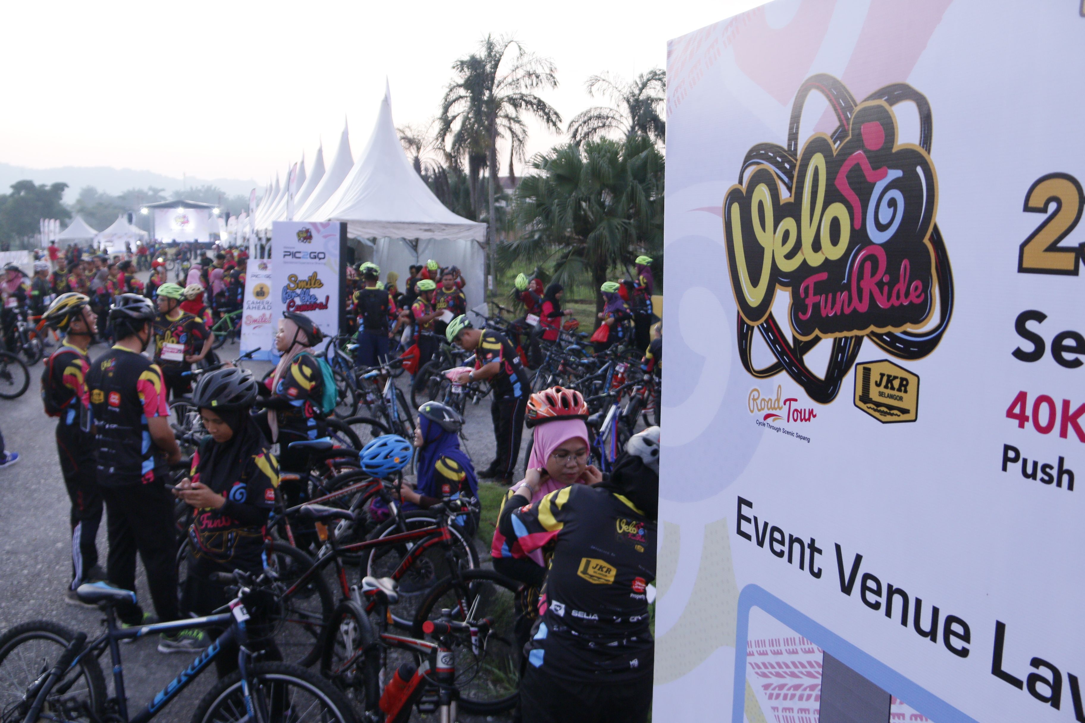 MB lepaskan 2,000 peserta Velo Fun Ride JKR Selangor