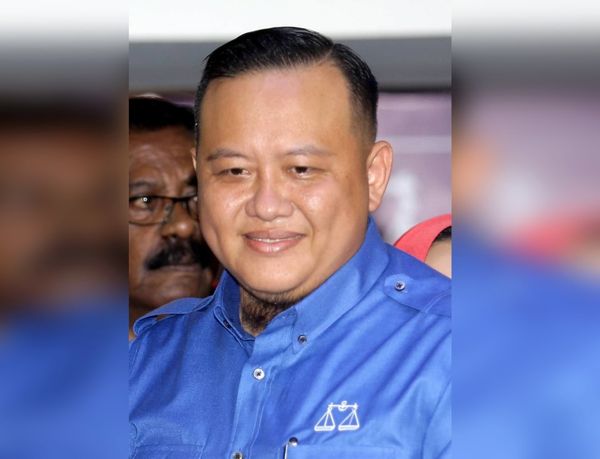 'God willing, I will not resign' -Selangor Opposition Leader