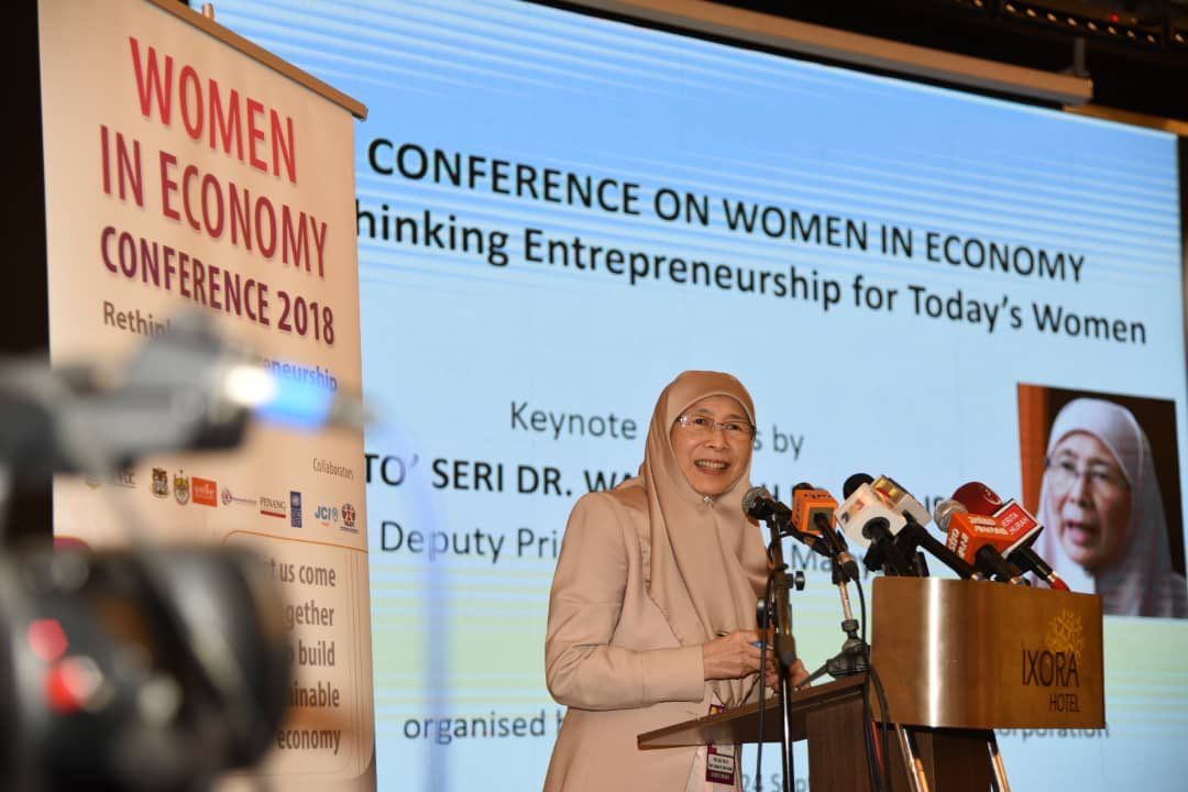 Kerajaan sasar persekitaran lebih kondusif wanita bekerja