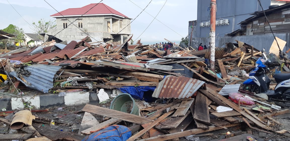 Korban melonjak ke 384 selepas tsunami, gempa di Indonesia