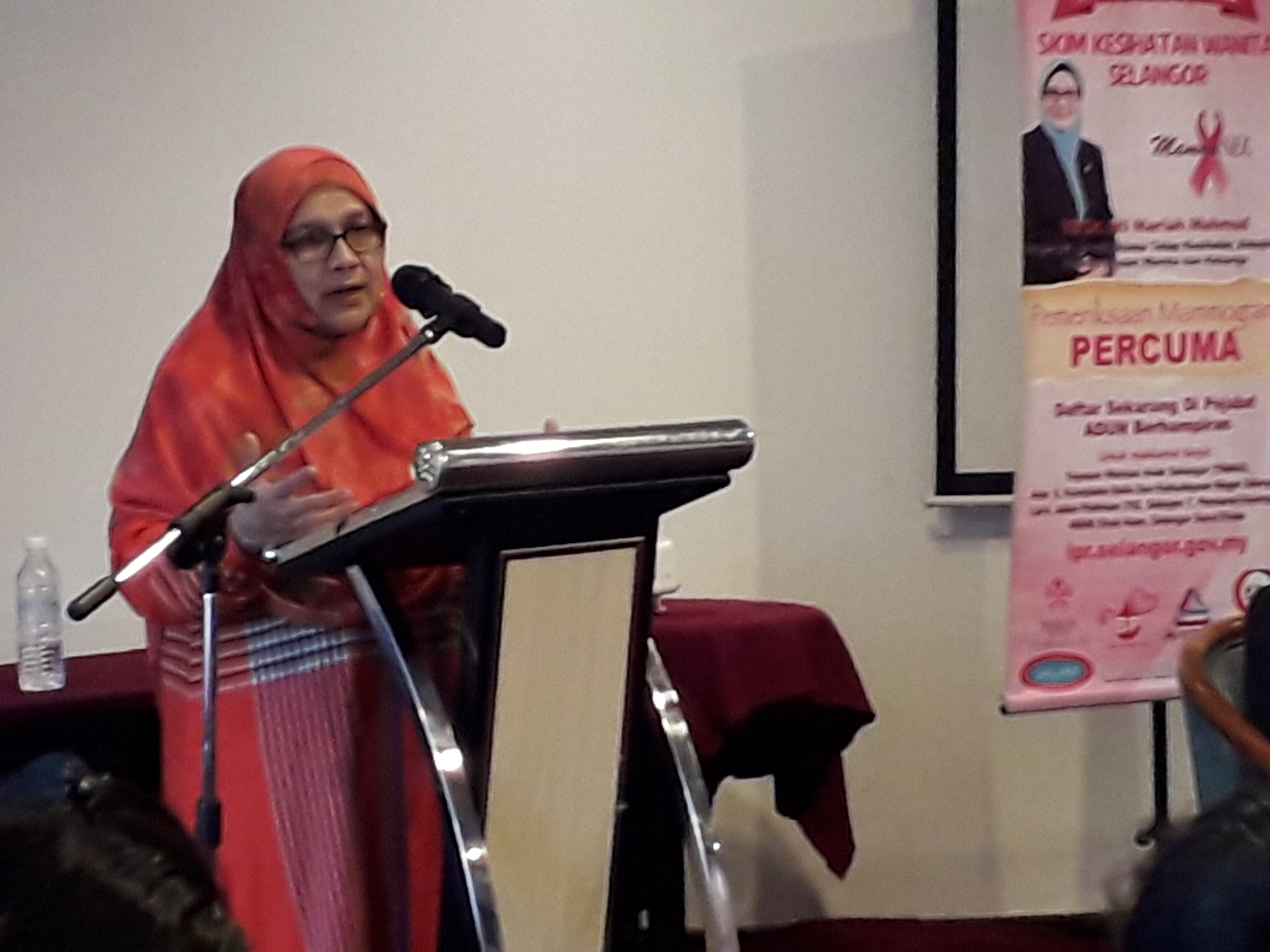 Suri rumah main peranan penting, tak perlu rendah diri
