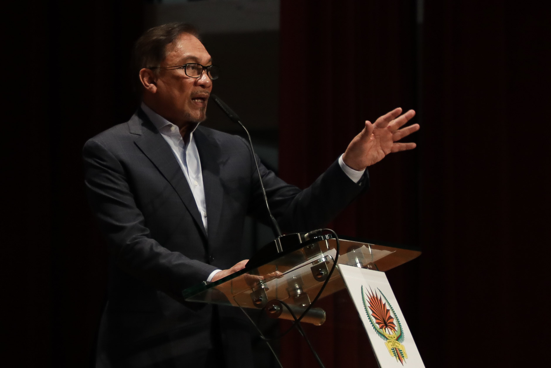 Anwar: 114 atau 115 ahli parlimen setuju sidang Parlimen segera