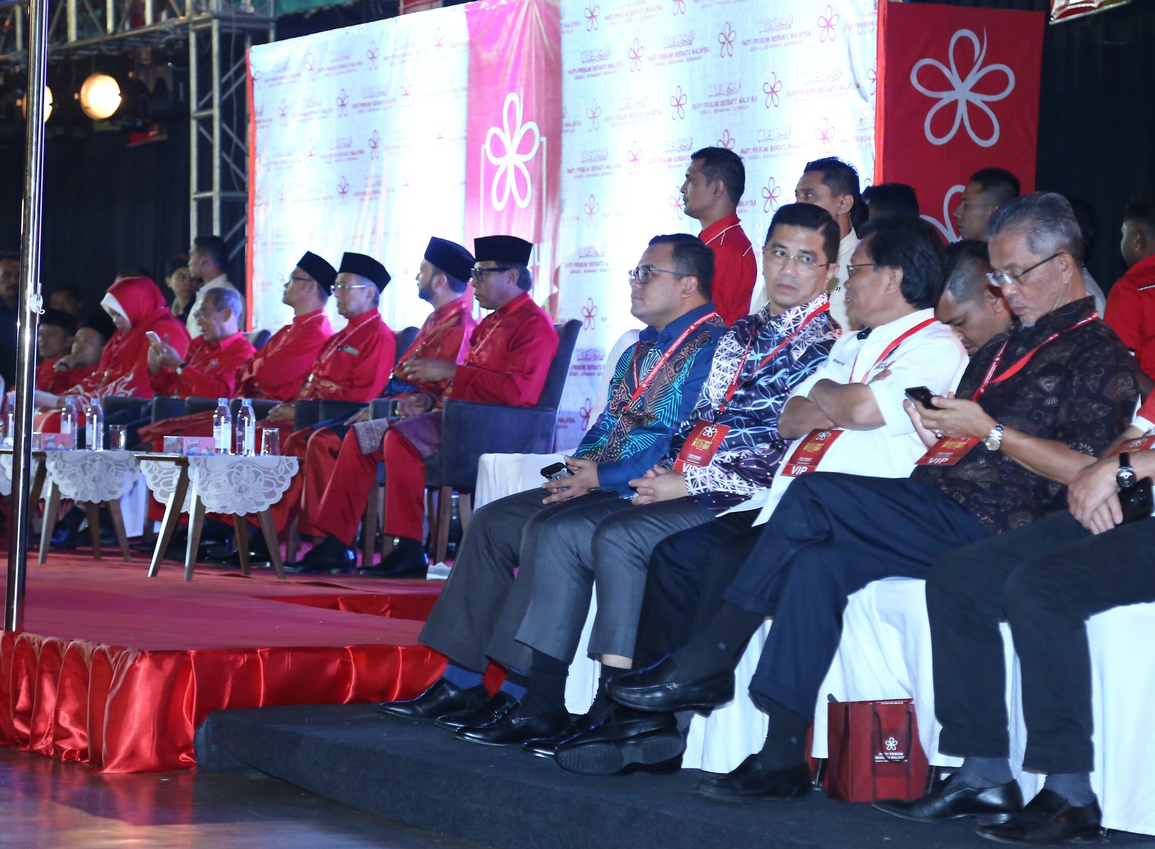 MB dan Mohamed Azmin hadir Ulang Tahun Kedua PPBM