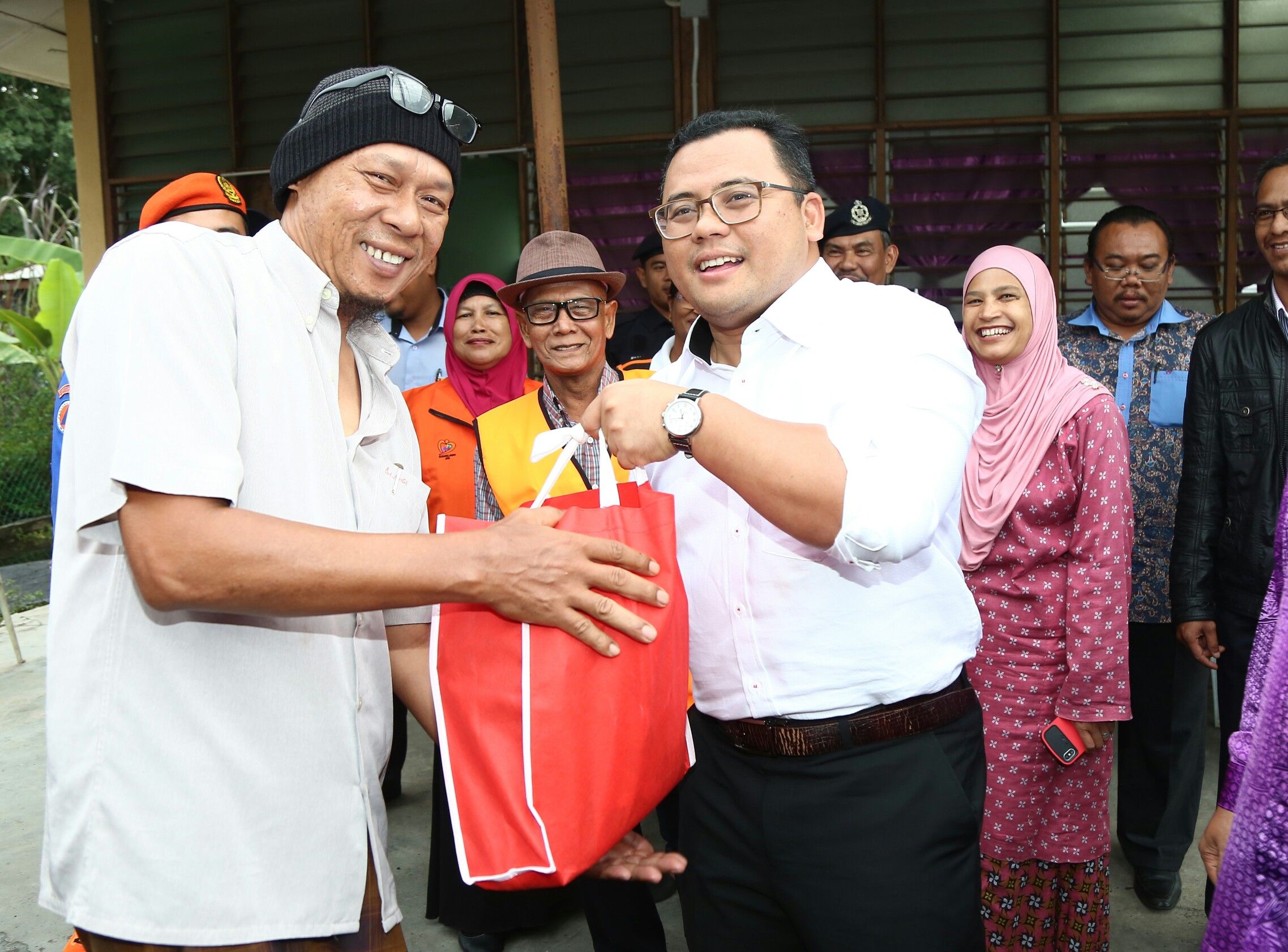 Lawatan MB rawat resah mangsa banjir