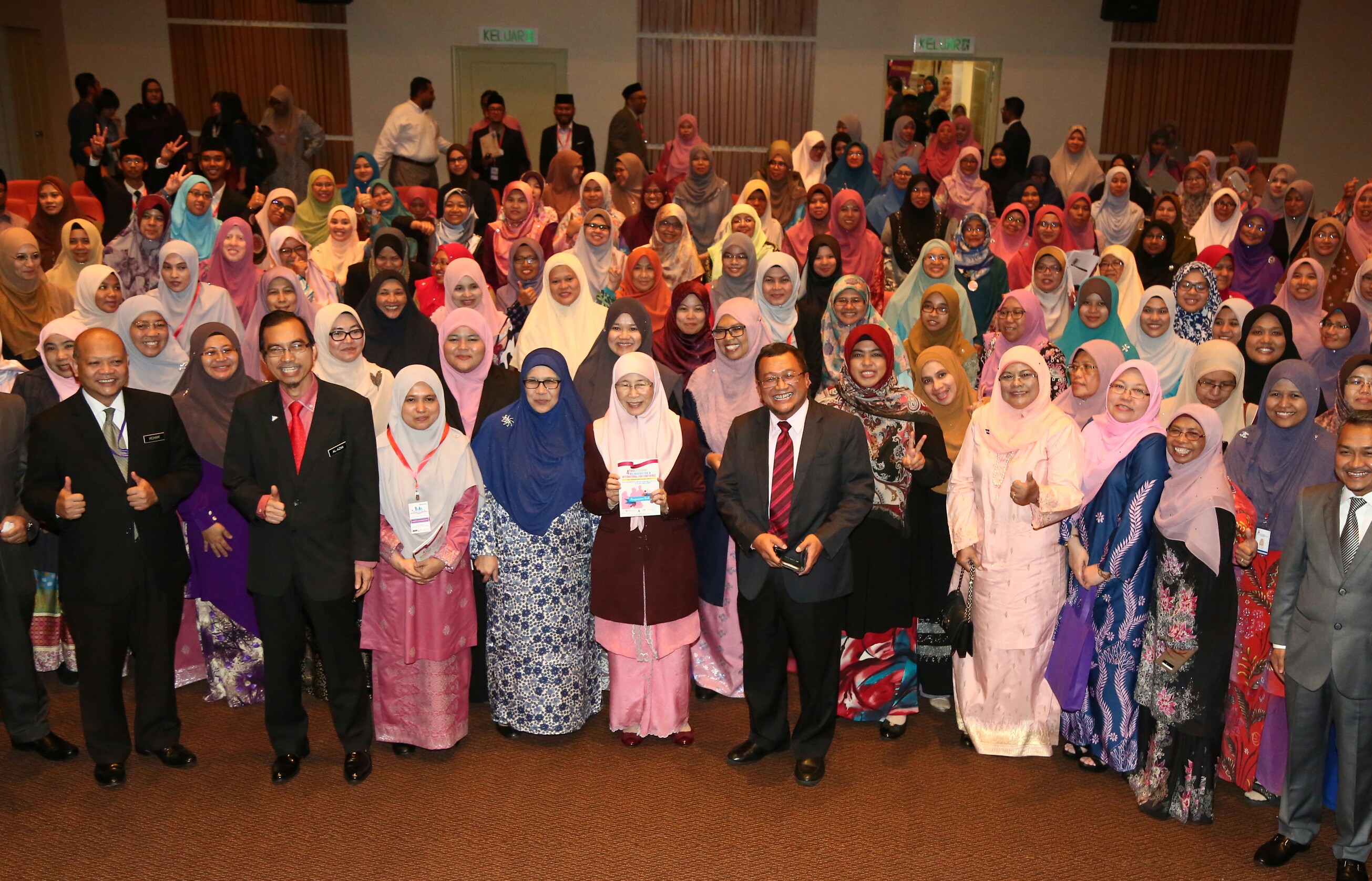 Muzakarah Fikh ke-4 perkasa wanita dan kanak-kanak