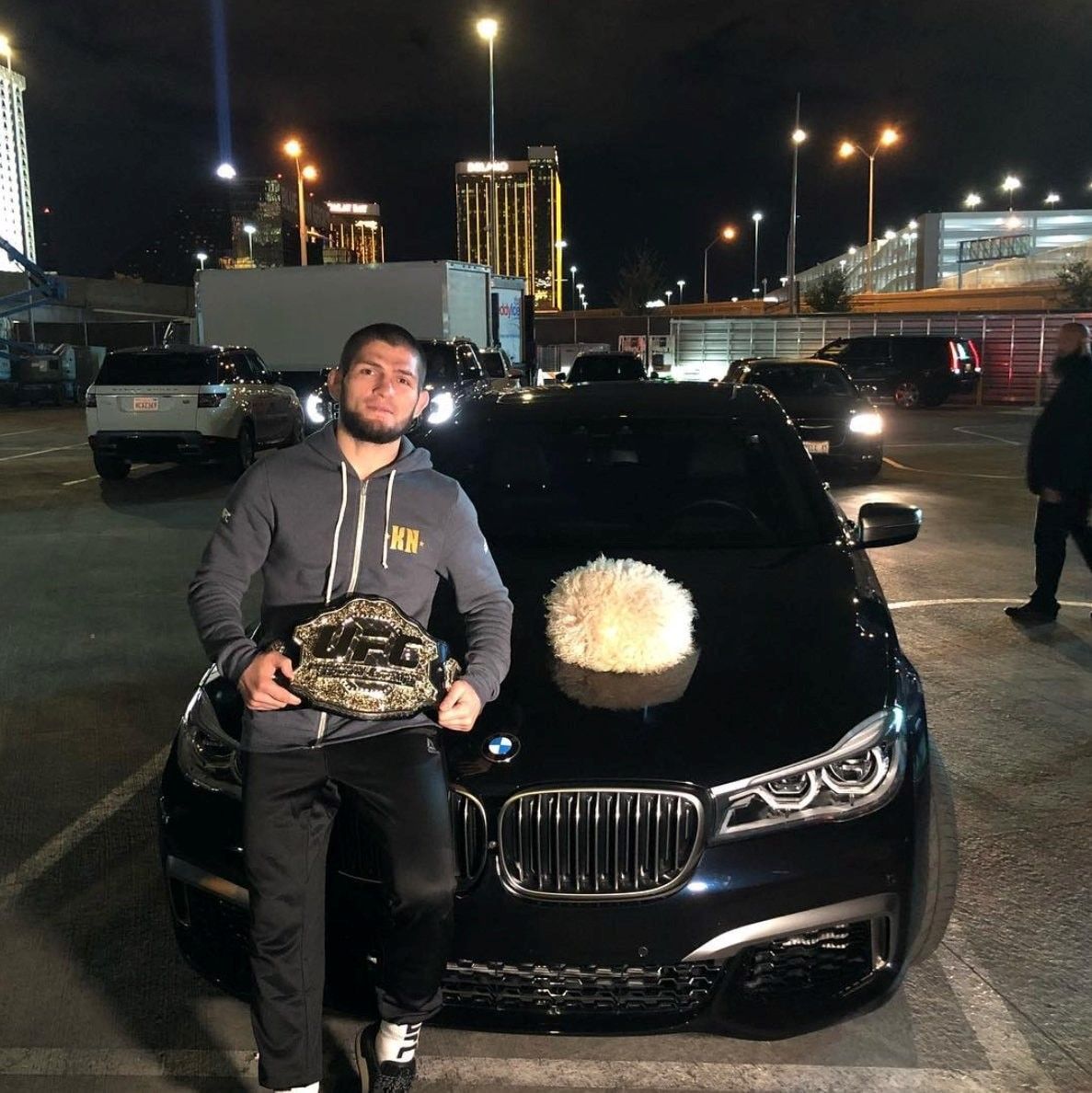 Gurauan Khabib terhadap Dana White curi tumpuan