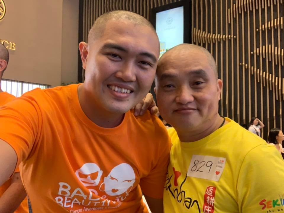 Suee Lim botakkan kepala sokong kempen bantu pesakit kanser