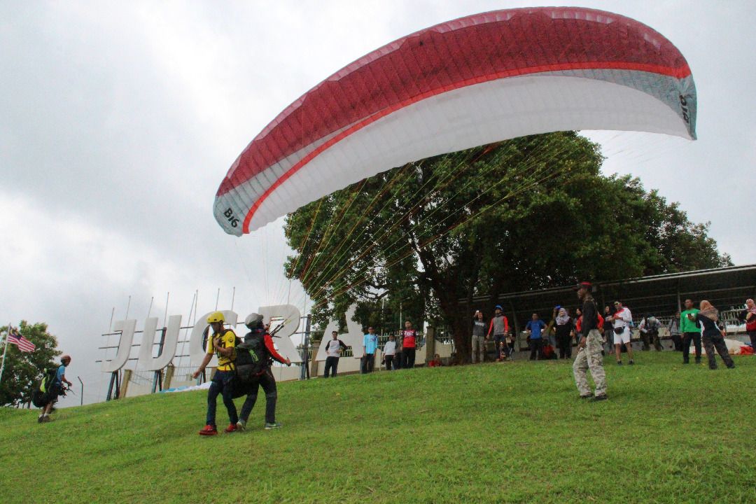 Kejohanan Paragliding Jugra 2018 tumpuan penggemar sukan ekstrim