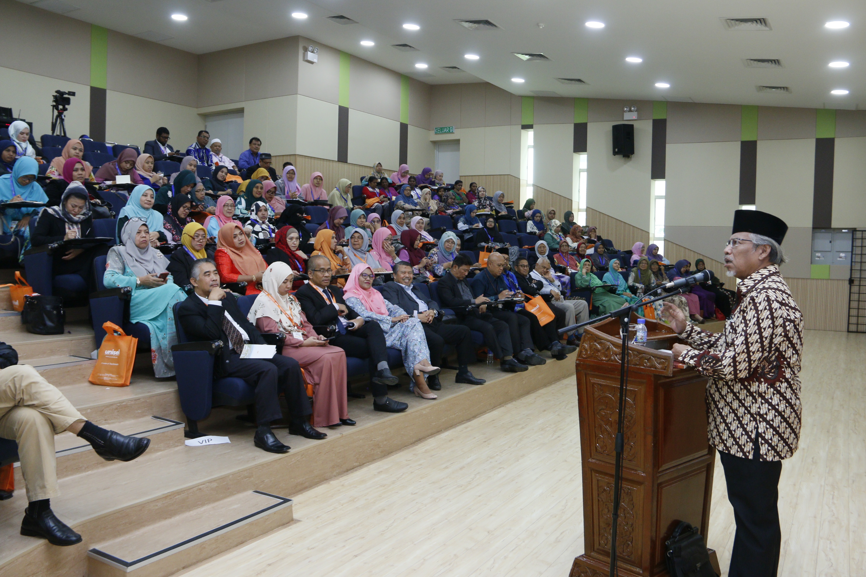 Didik anak bukan tanggungjawab sekolah