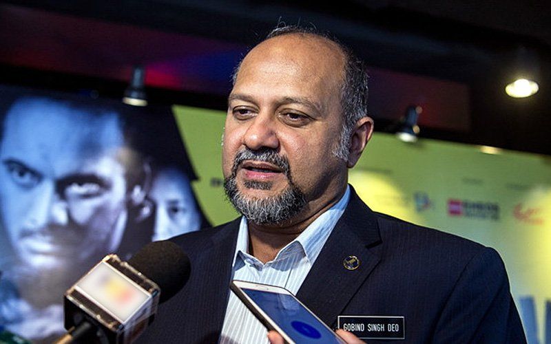 Govt working with police to stop phone, SMS scams