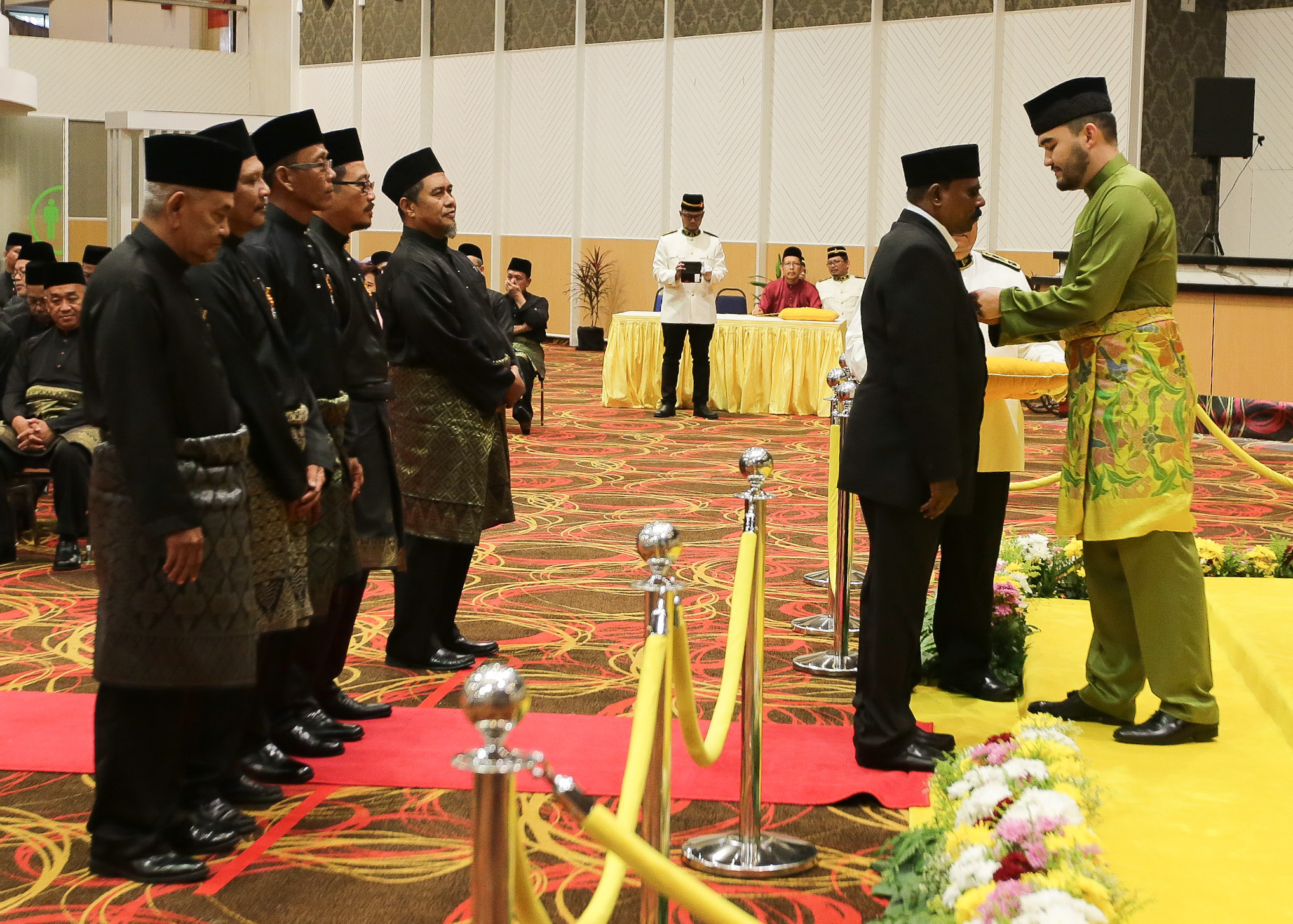 191 dikurnia pingat sempena Ulang Tahun Keputeraan Sultan Selangor