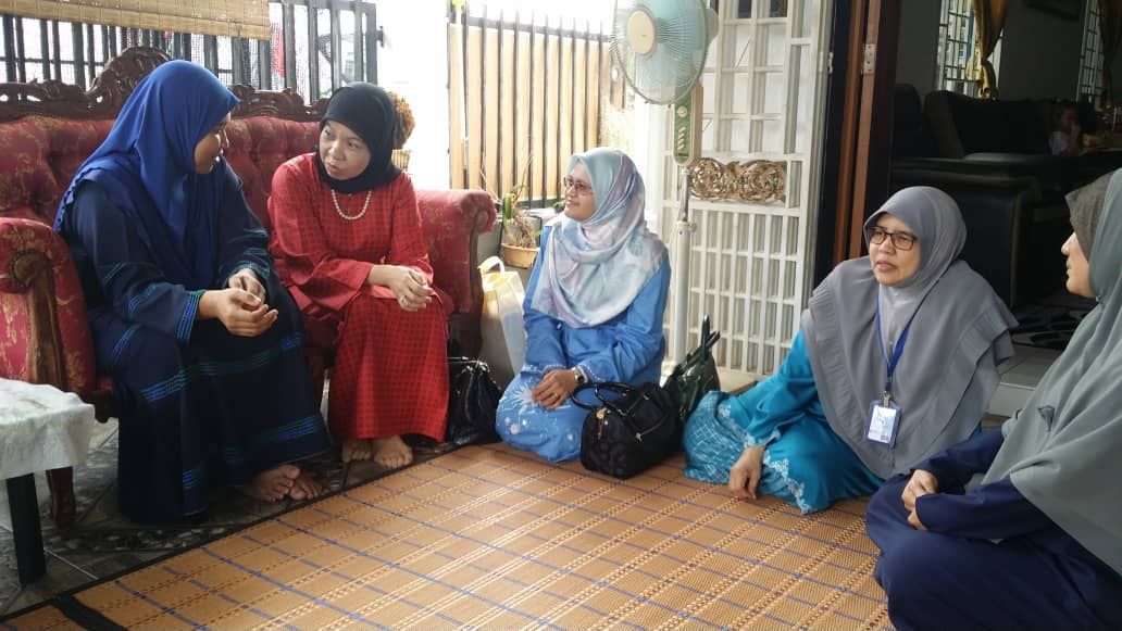 MAIS, YIDE hulur sumbangan tanda solidariti keluarga bomba lemas