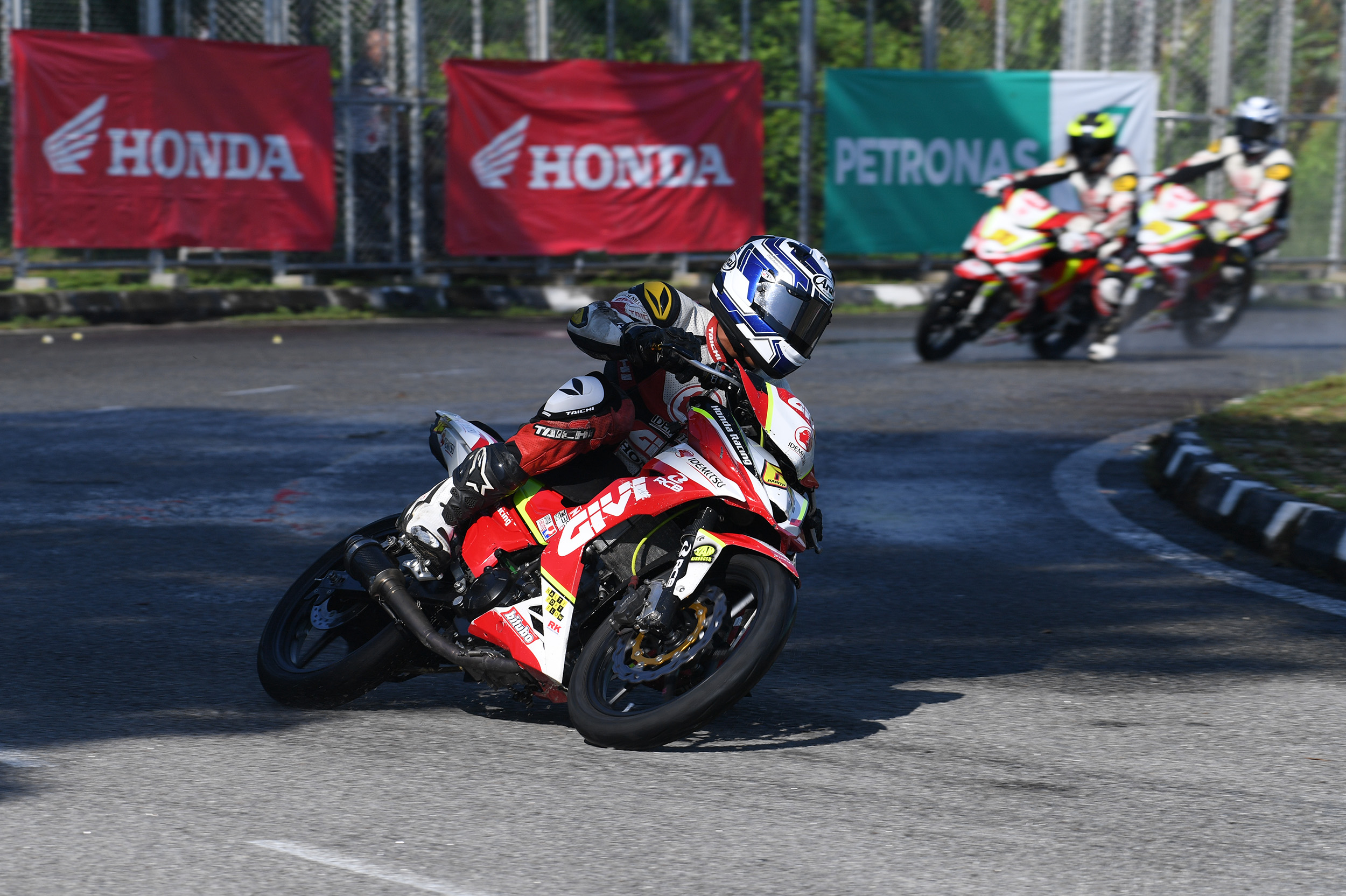 Cub Prix: Yuzy Racing taruh dua pelumba di Jempol
