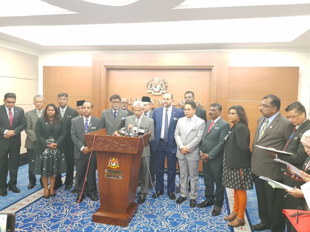 THE SRI MAHA MUTHU MARIAMMAN SEAFIELD TEMPLE