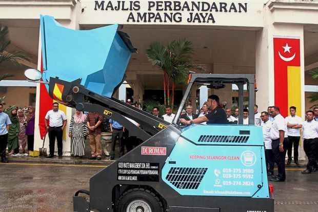 KDEBWM is willing to offer services to other states