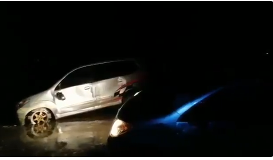 'Gunung berapi tsunami' melanda Indonesia selepas letusan Krakatoa