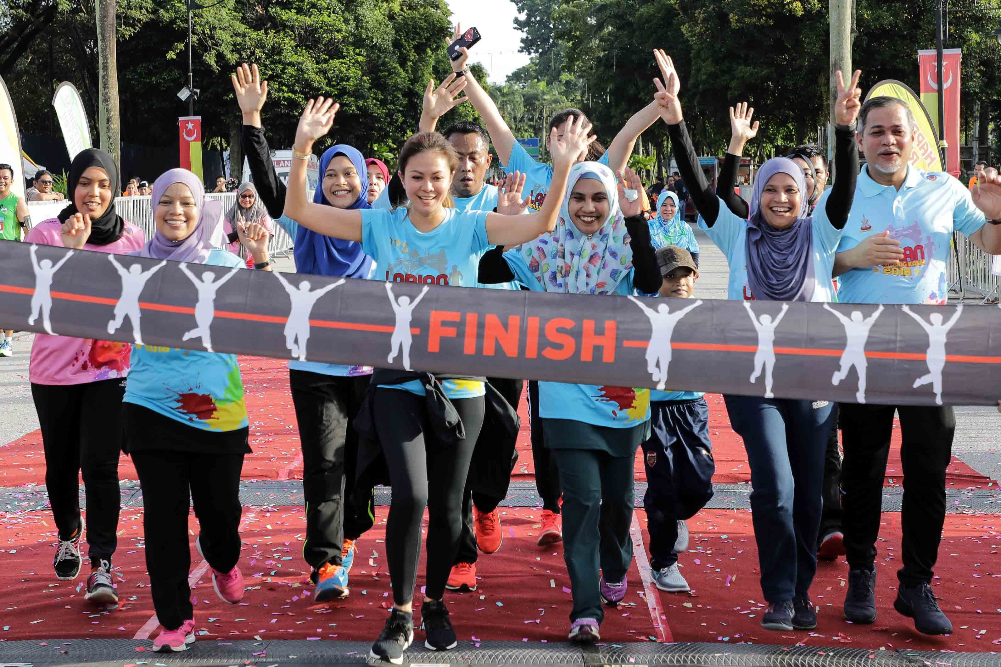 Keberangkatan Tengku Permaisuri Norashikin serikan Larian Menjunjung Kasih 2018