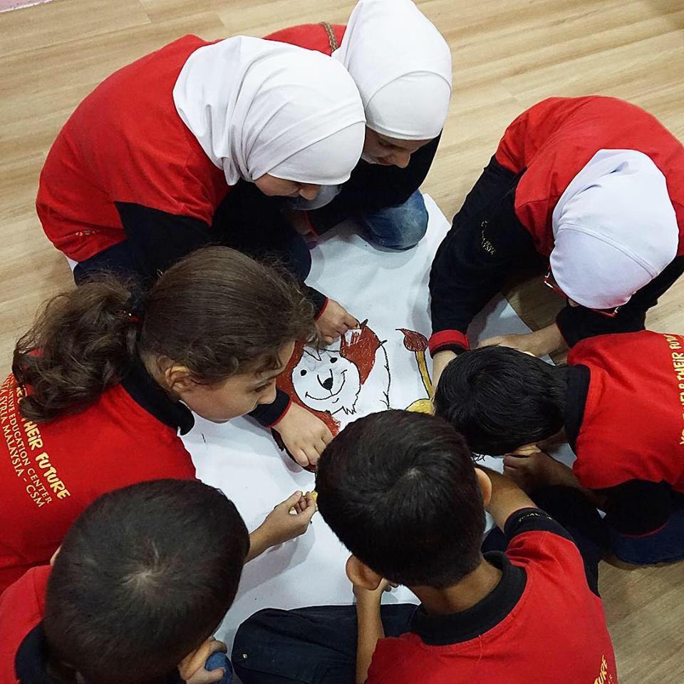 Mahasiswa UiTM jaya khidmat masyarakat bersama kanak-kanak Syria